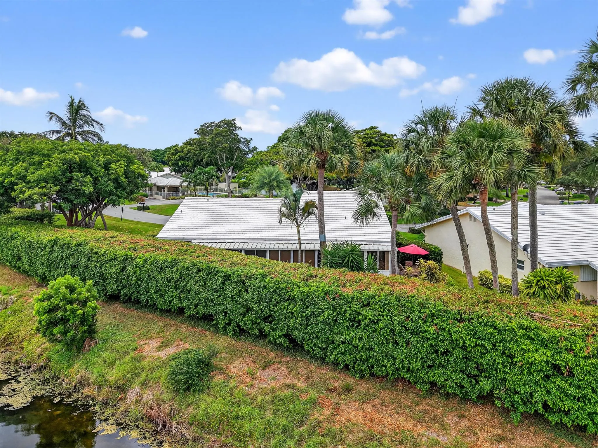 5527 Cameo Drive N