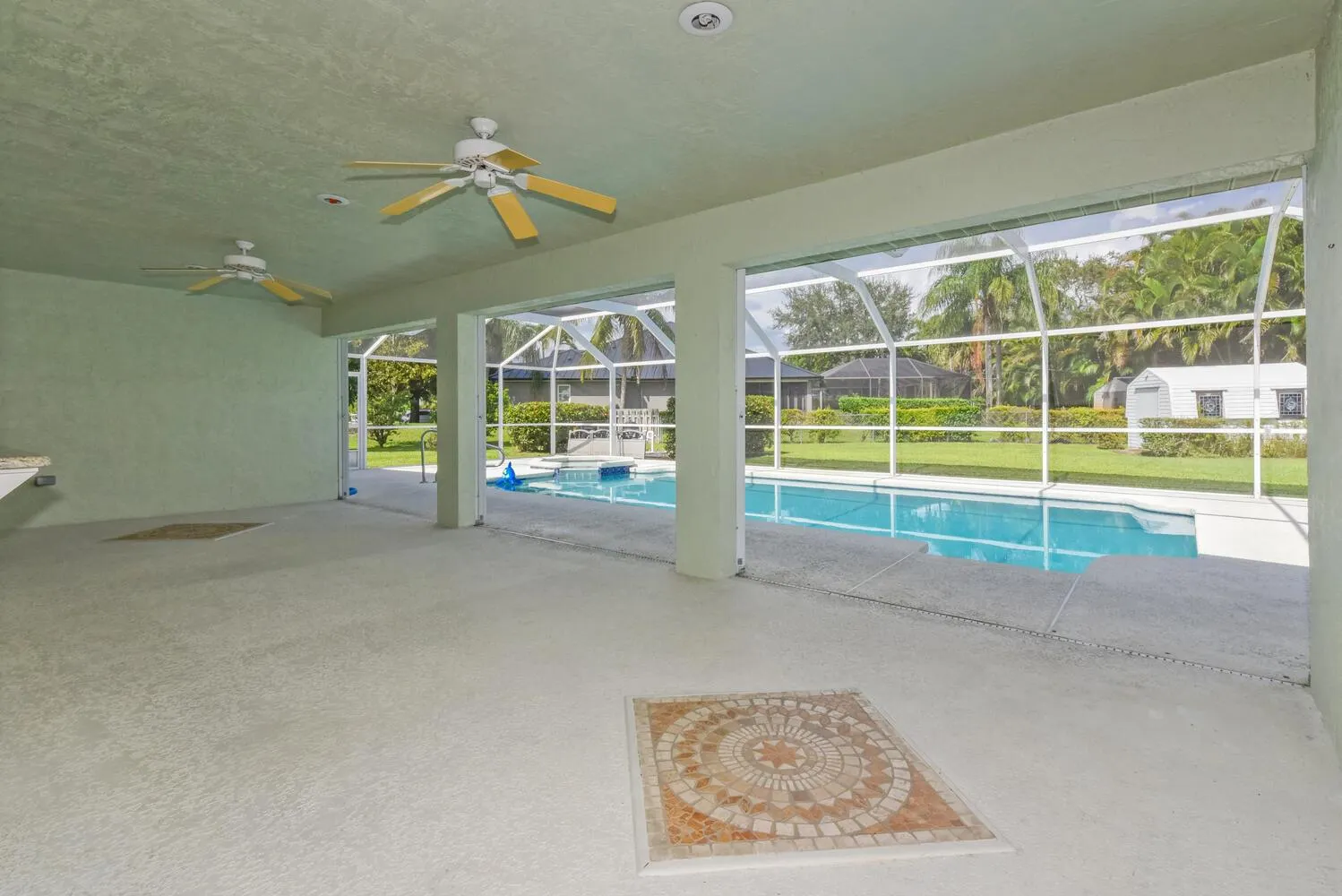 3041 SE Dalhart Road