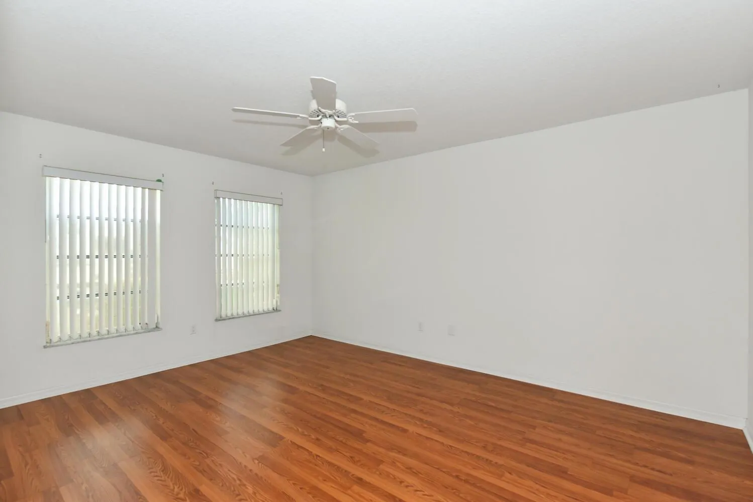 3041 SE Dalhart Road