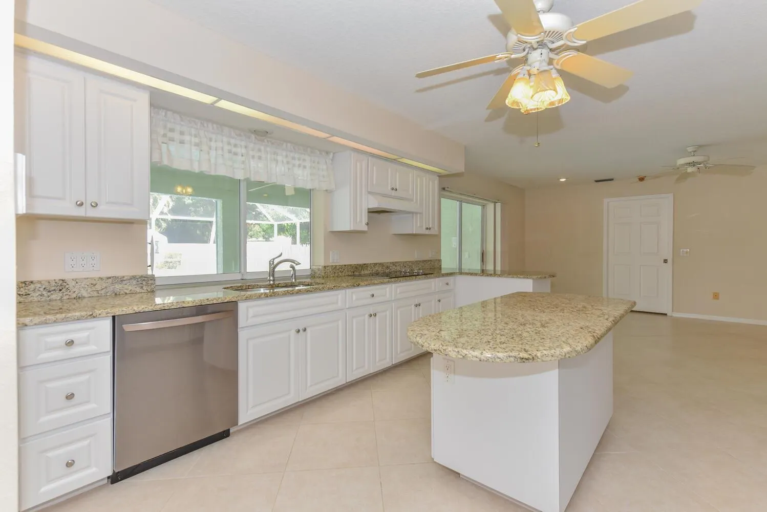 3041 SE Dalhart Road