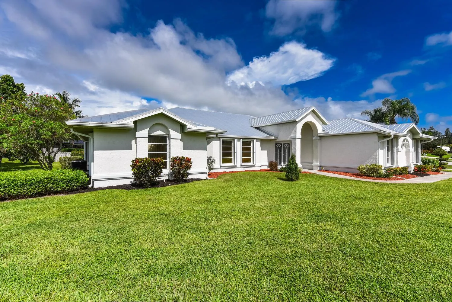 3041 SE Dalhart Road