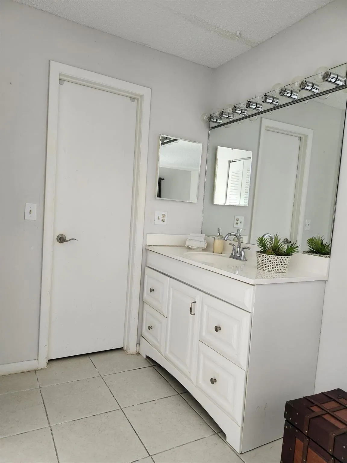 1141 Calamondin Terrace, #101