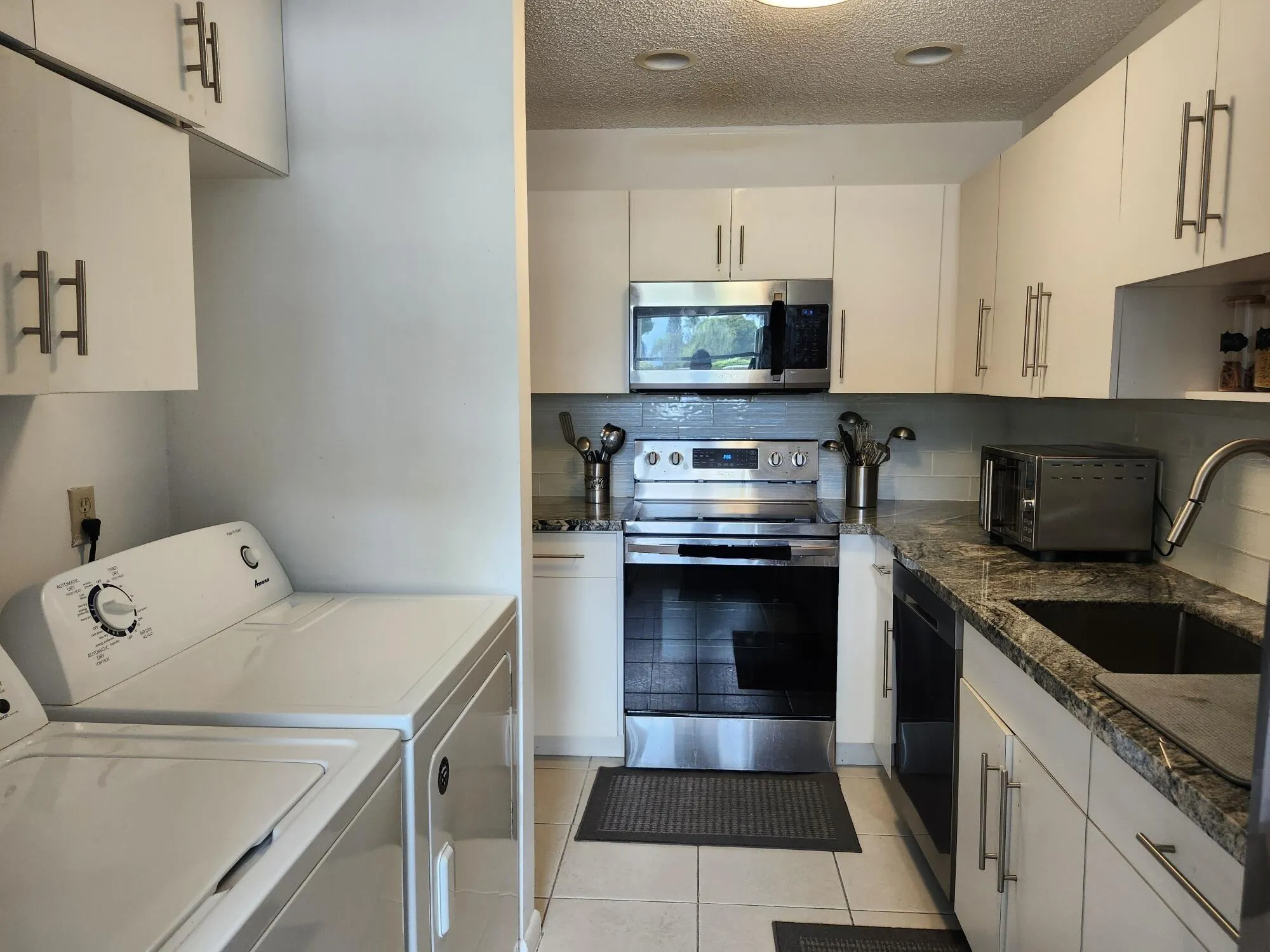 1141 Calamondin Terrace, #101