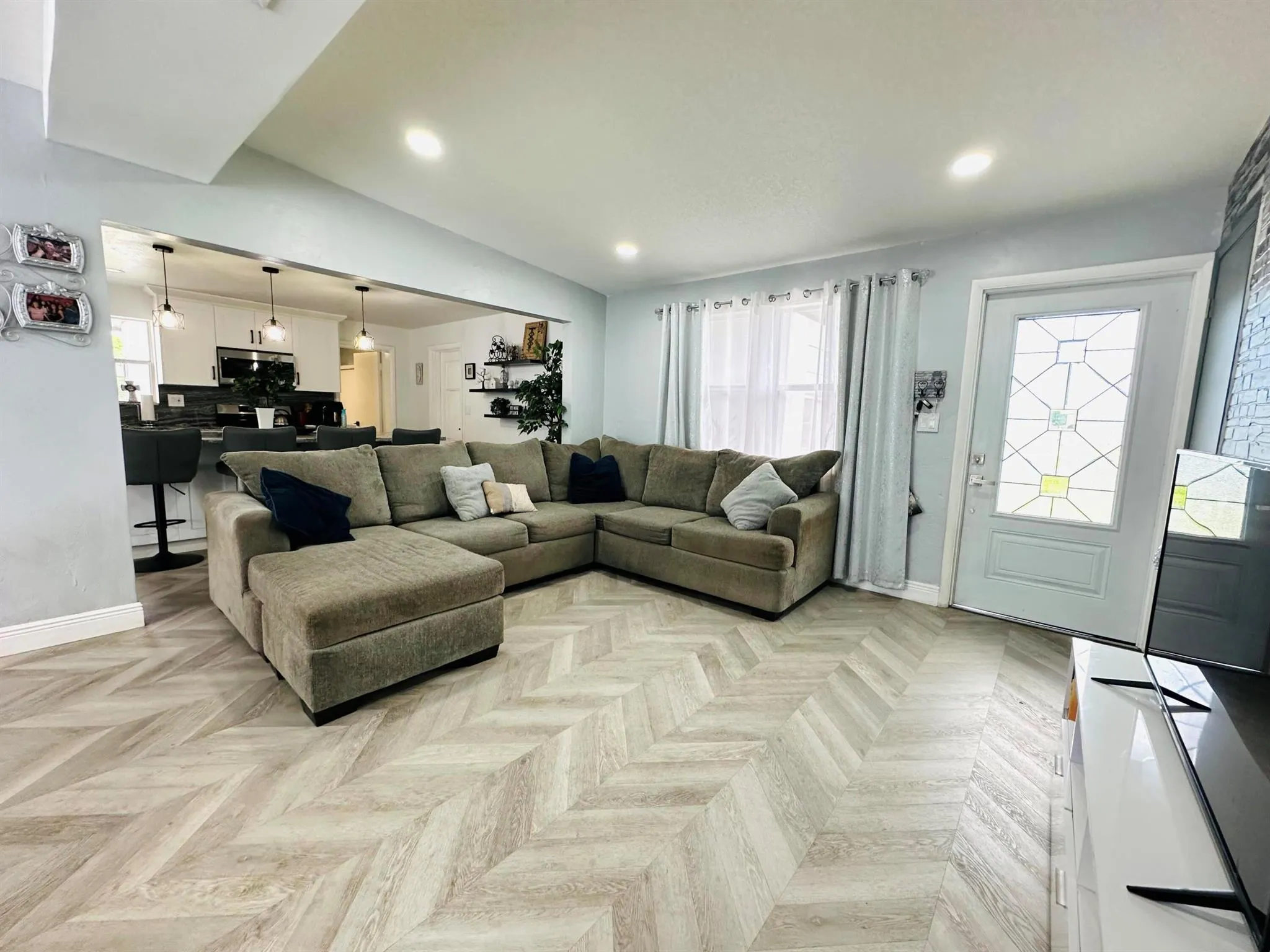 1865 W Chatham Road