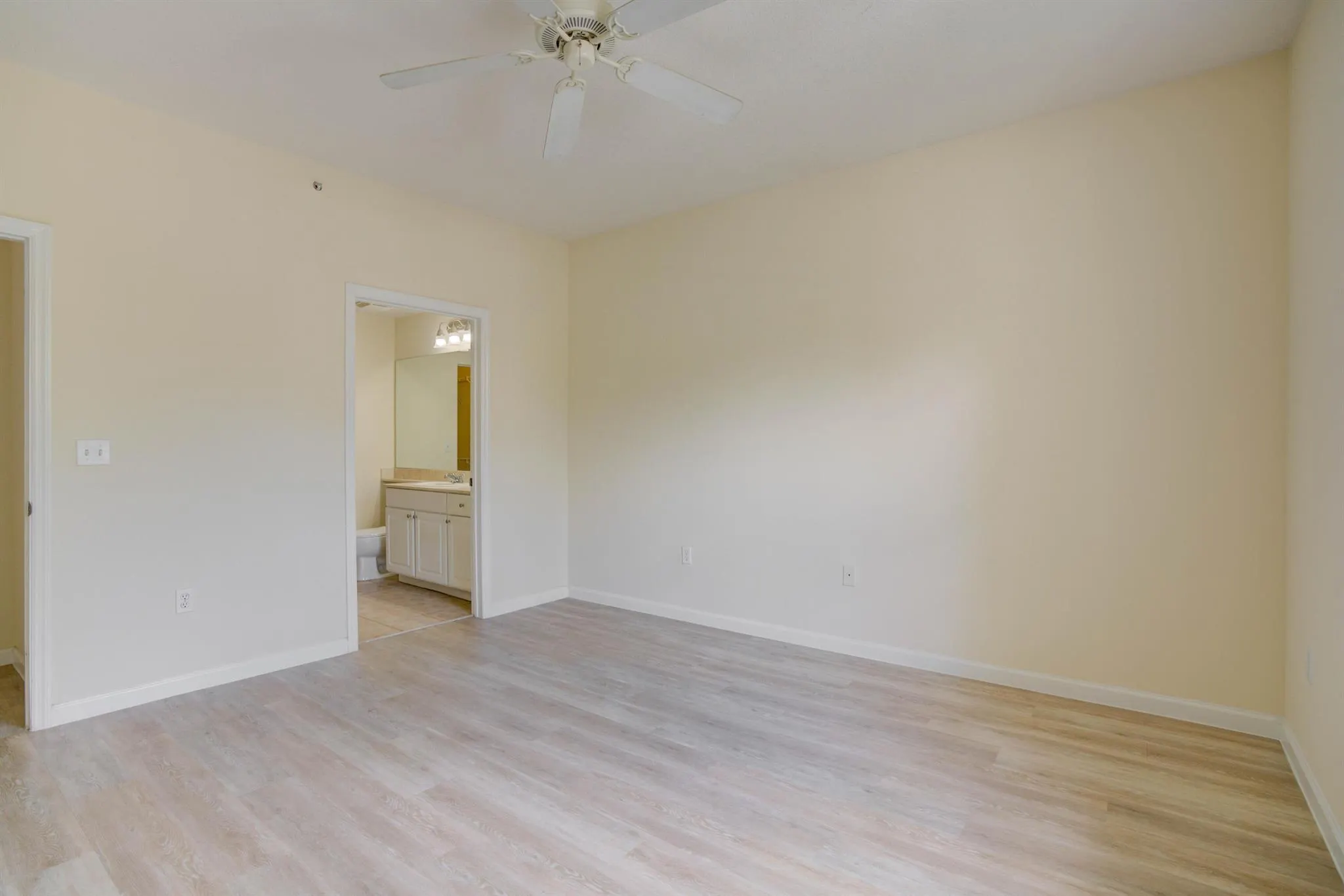 224 Murcia Drive, #201