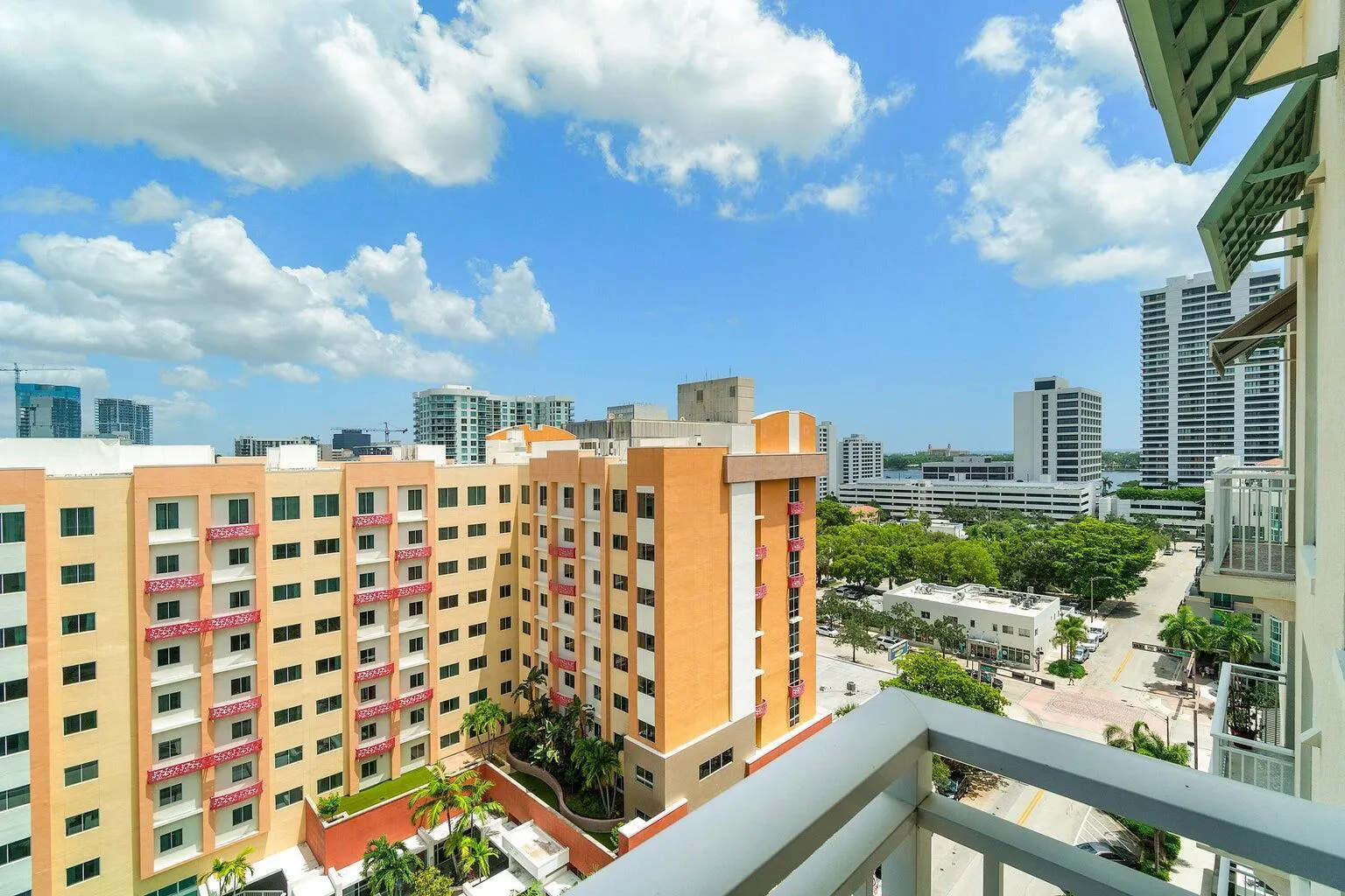 480 Hibiscus Street, #1003