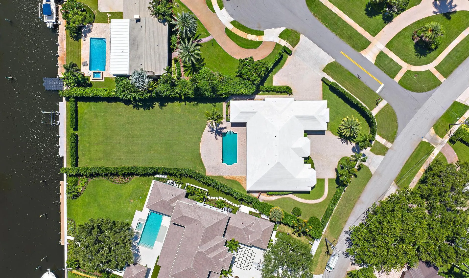 839 Country Club Drive