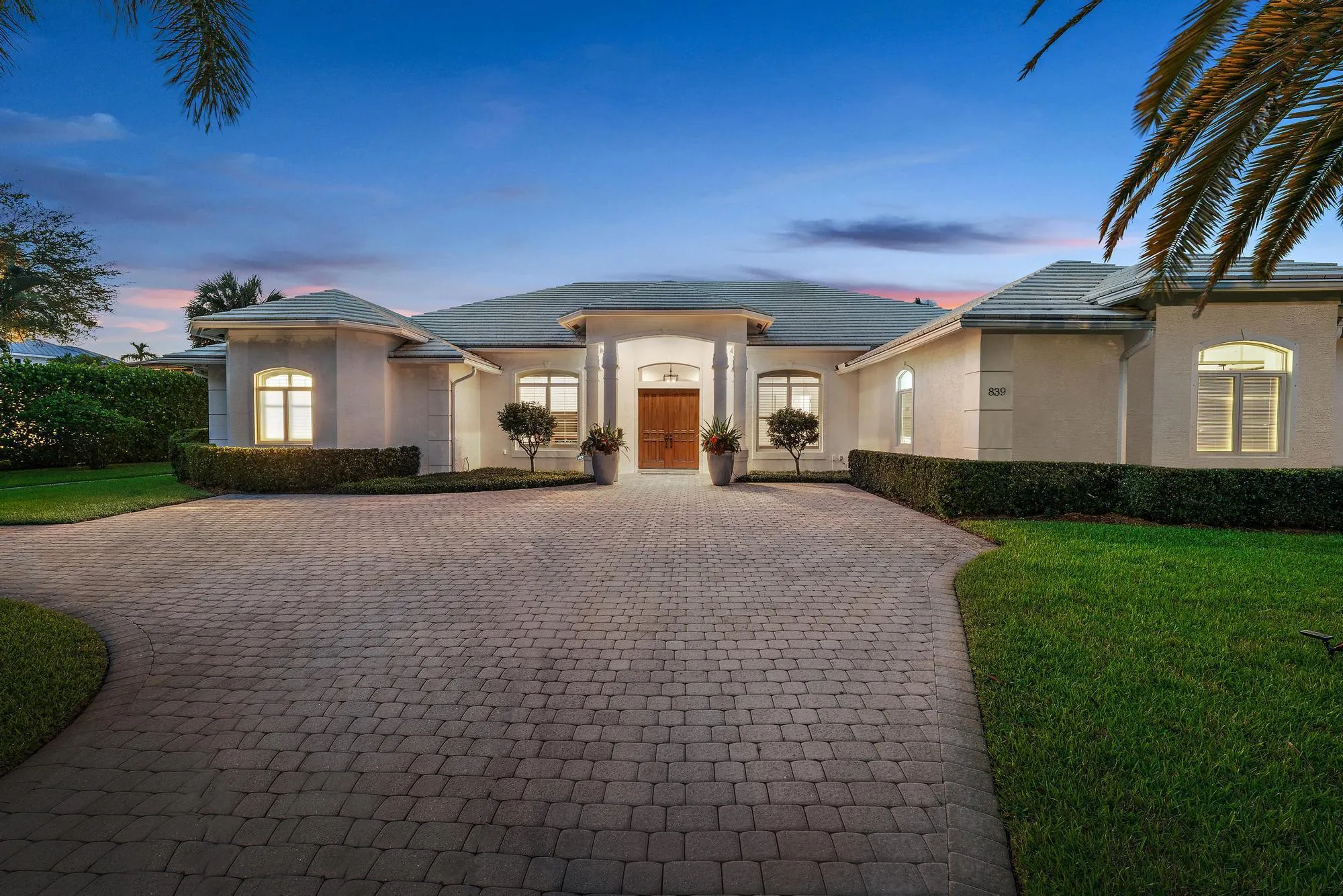 839 Country Club Drive