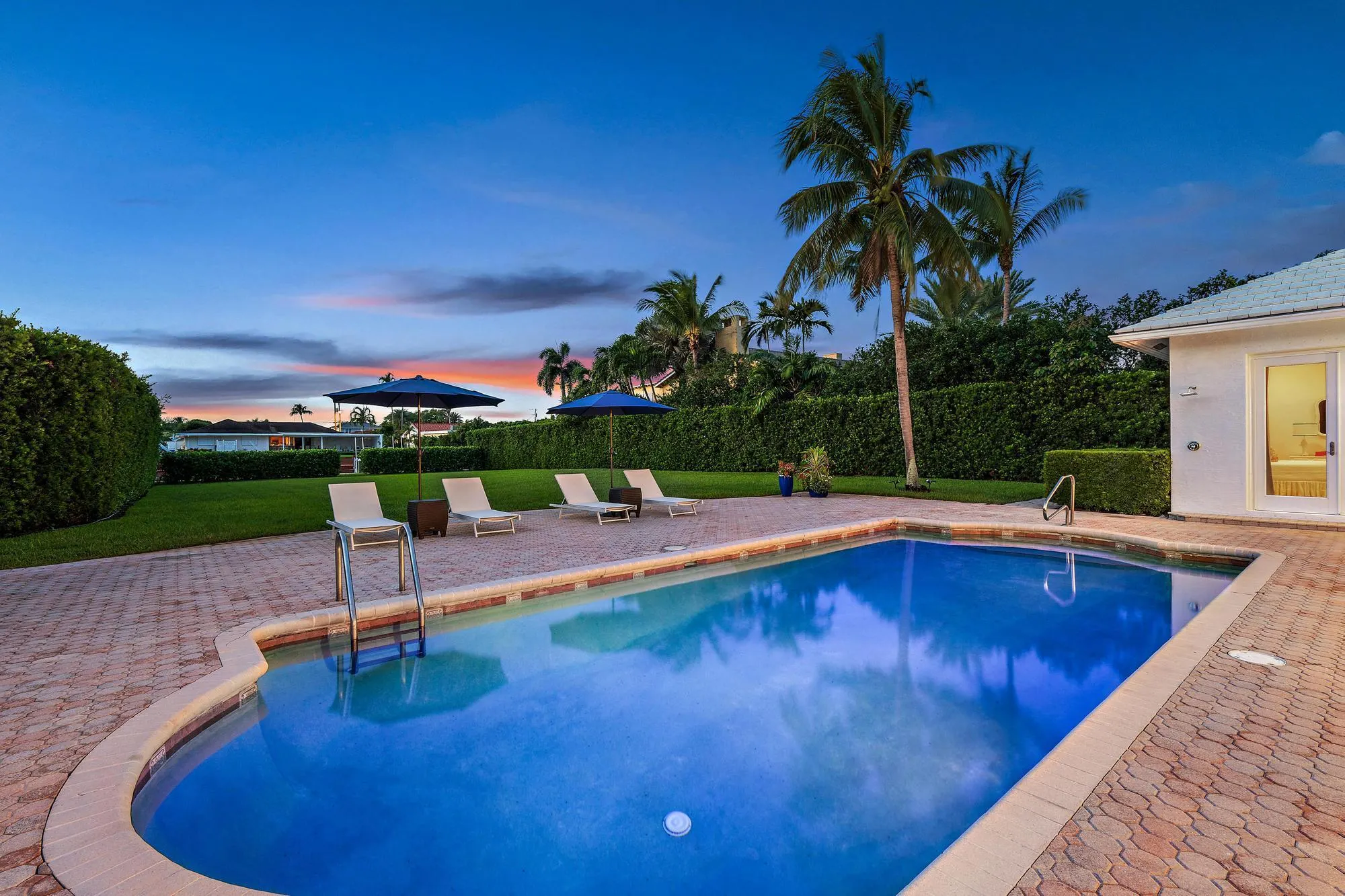839 Country Club Drive
