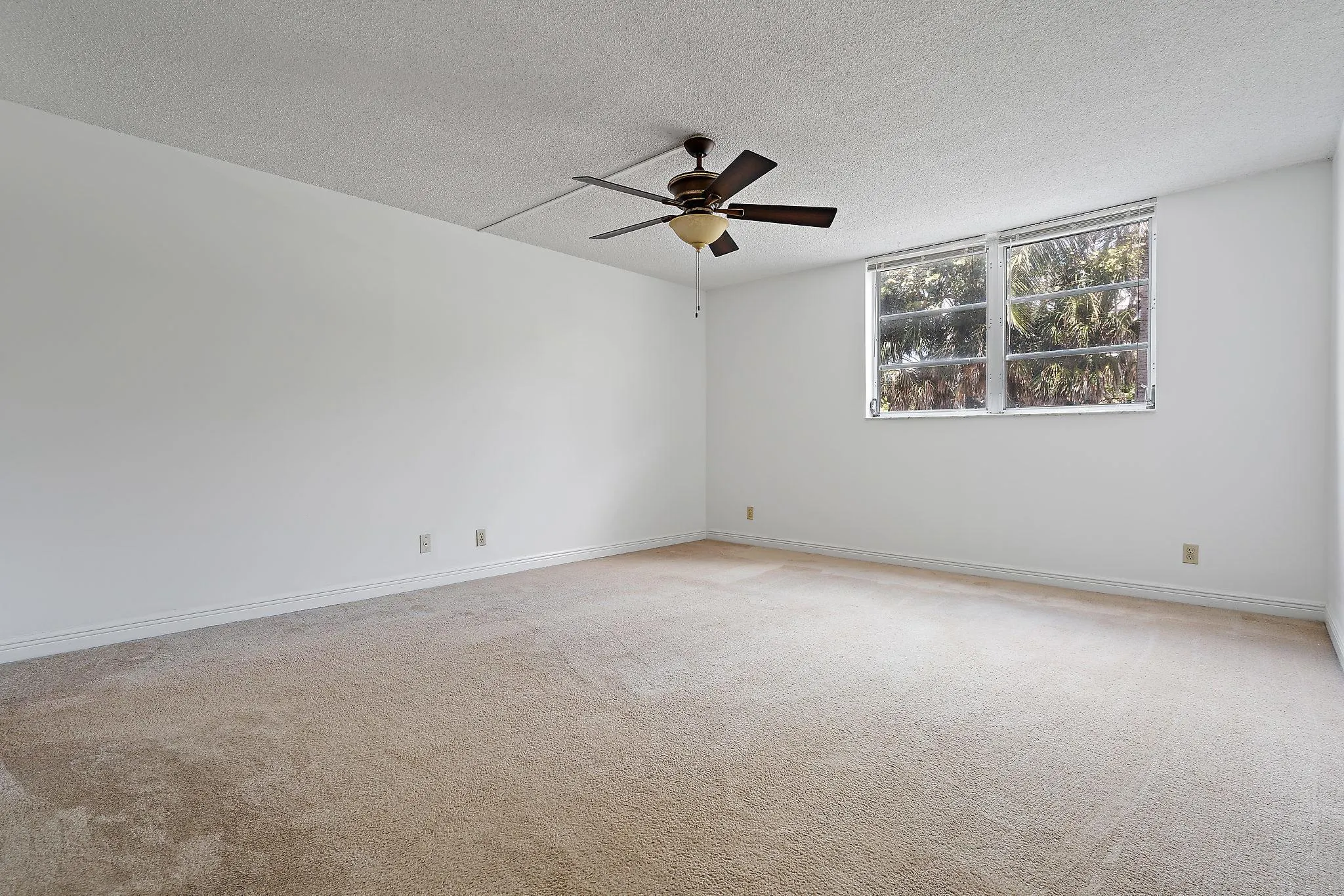 630 Ocean Drive, #206