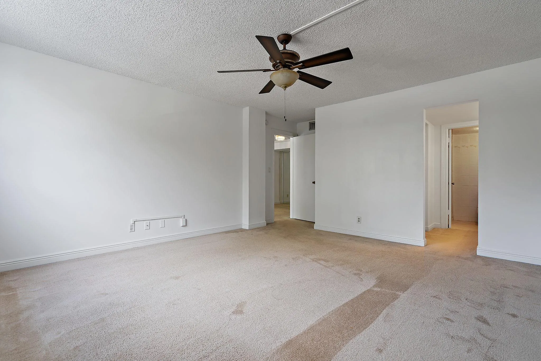630 Ocean Drive, #206
