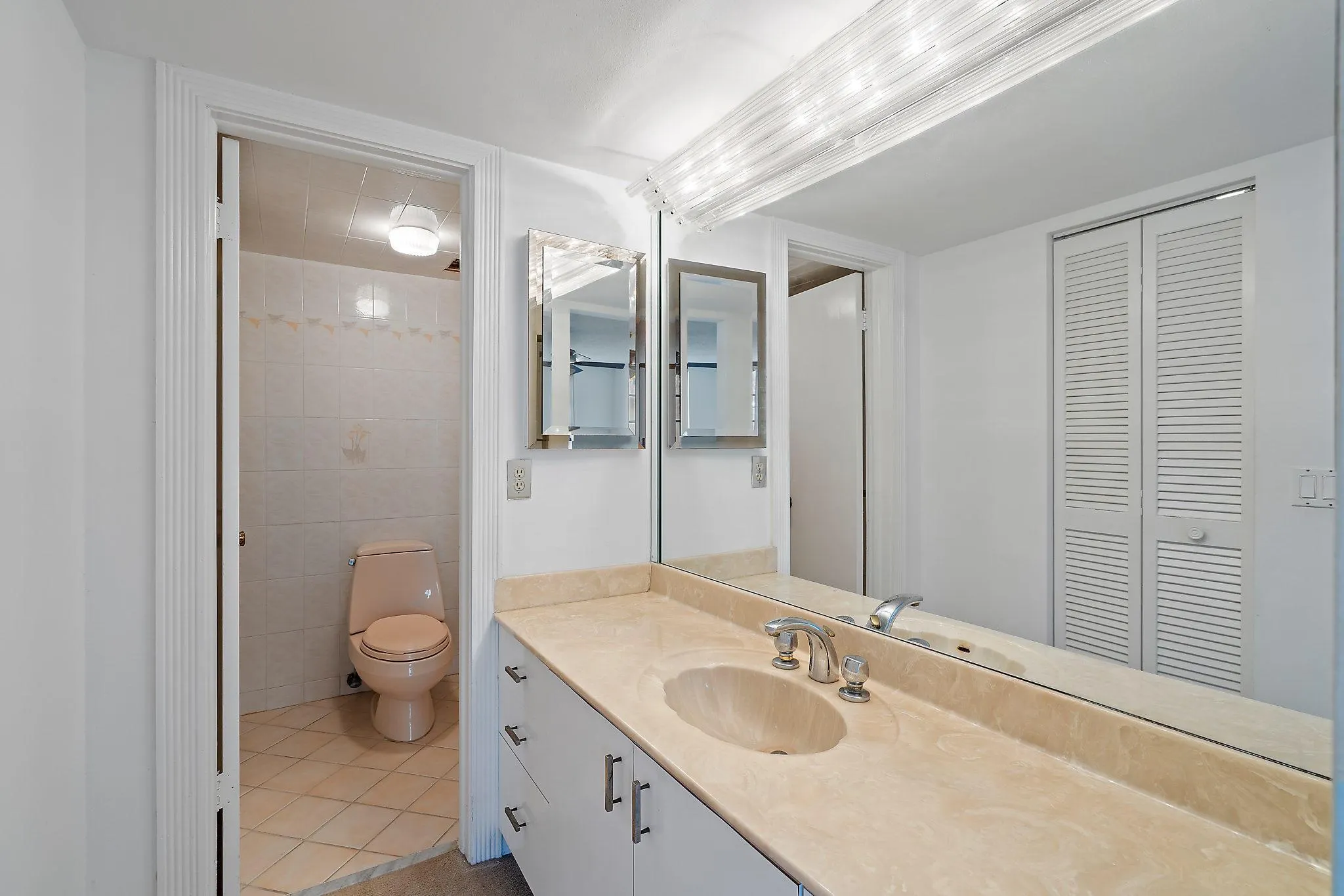 630 Ocean Drive, #206