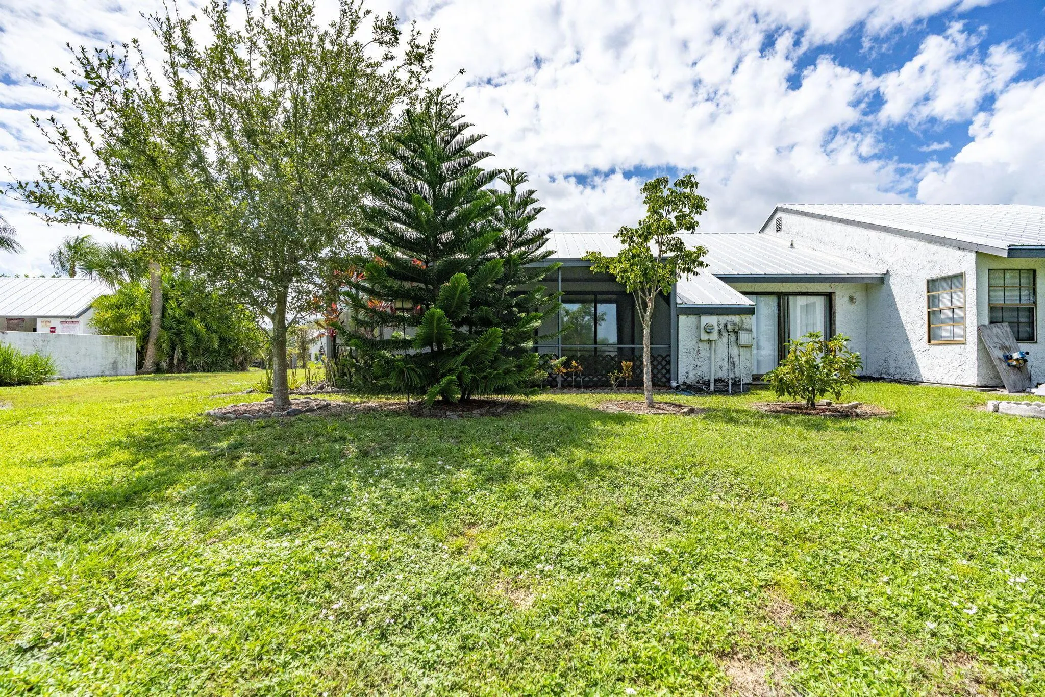 421 SW Bill Traitel Avenue