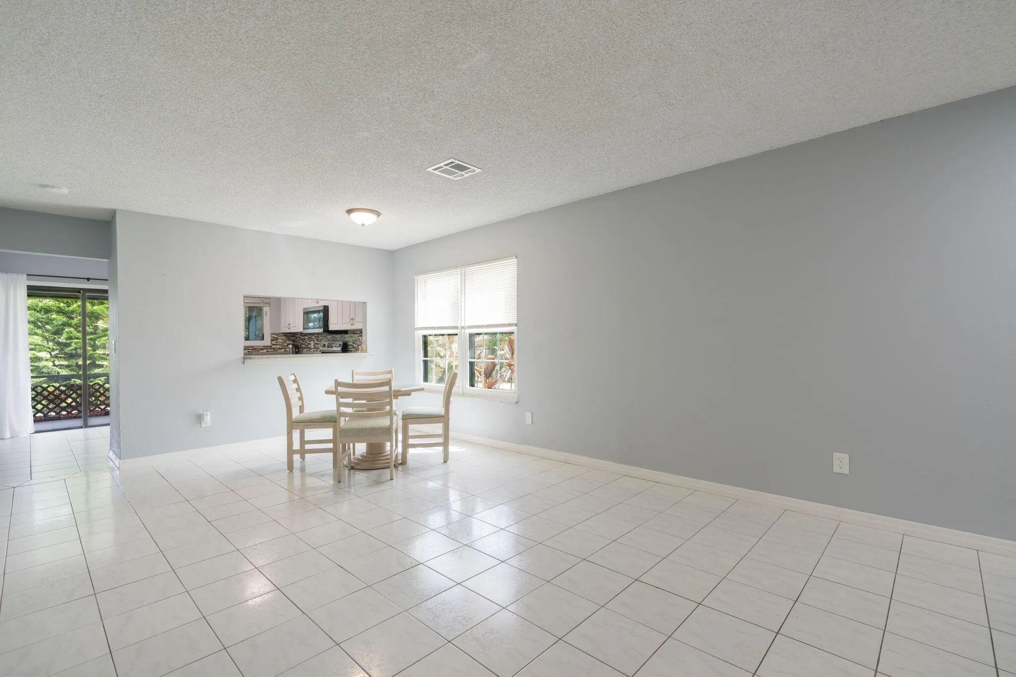 421 SW Bill Traitel Avenue