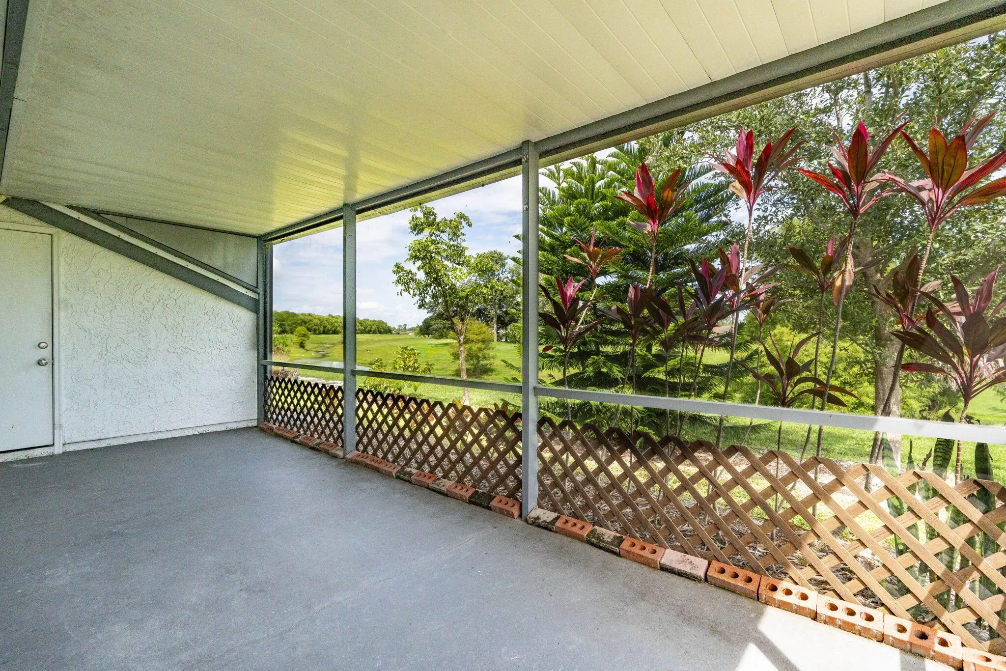 421 SW Bill Traitel Avenue