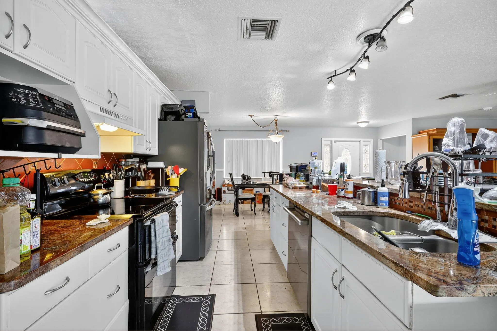 1413 Westchester Drive N