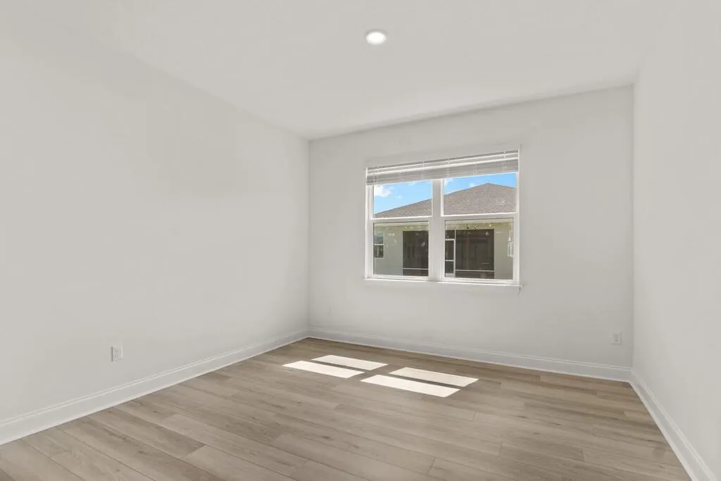 5684 Hampton Park Circle