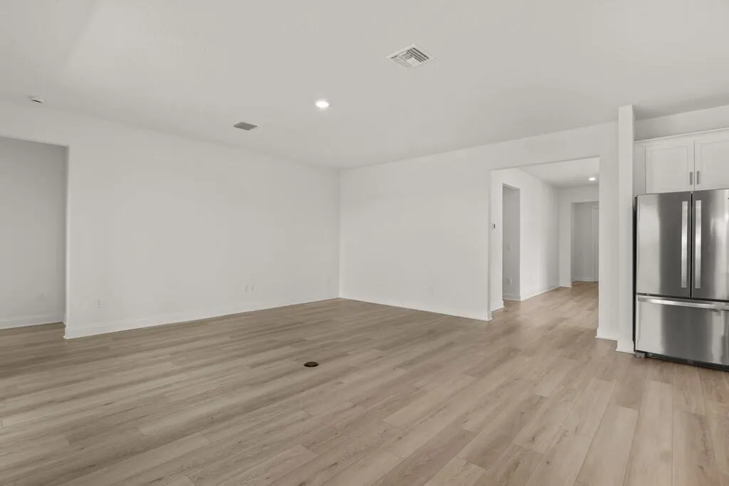 5684 Hampton Park Circle