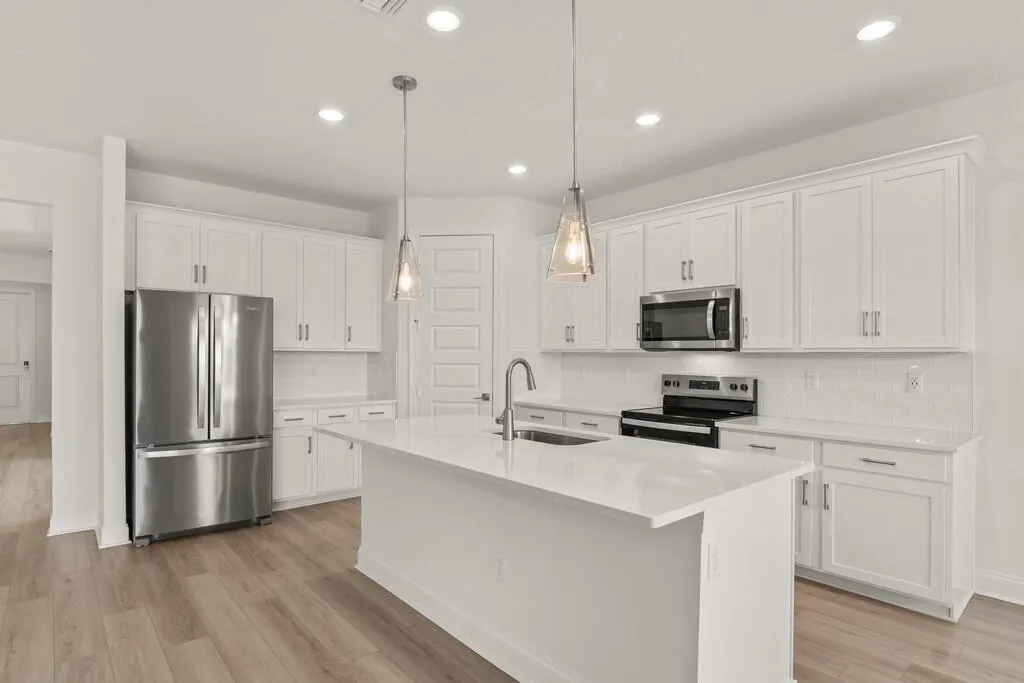 5684 Hampton Park Circle