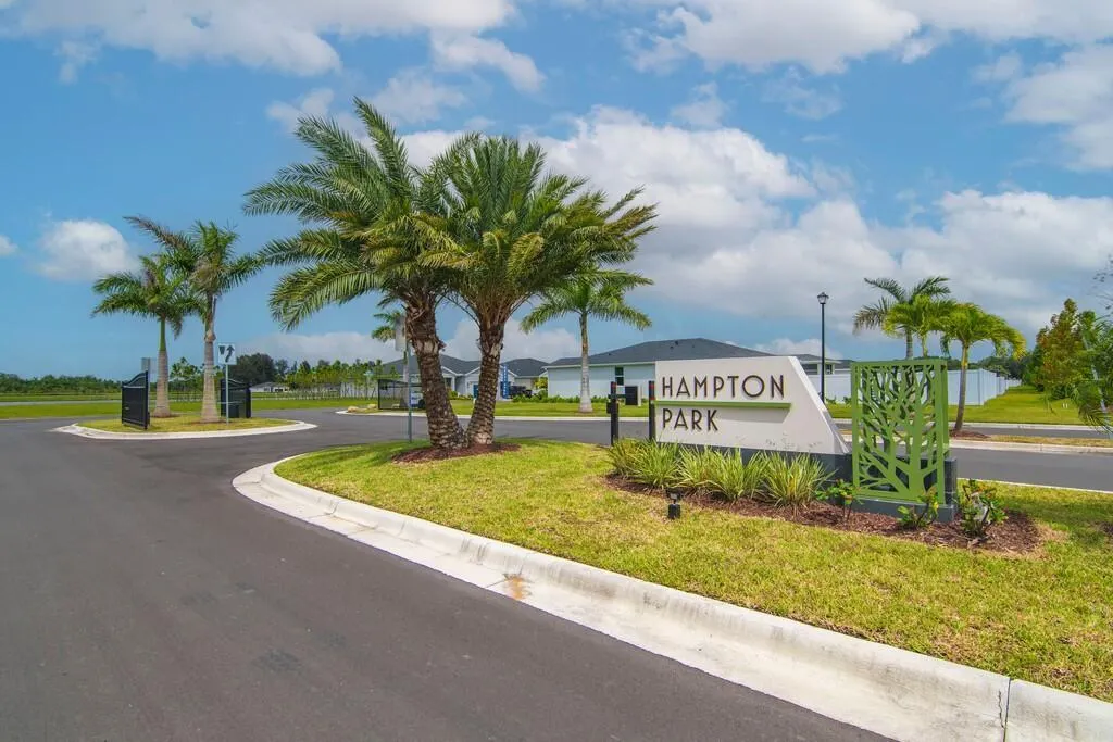 5684 Hampton Park Circle