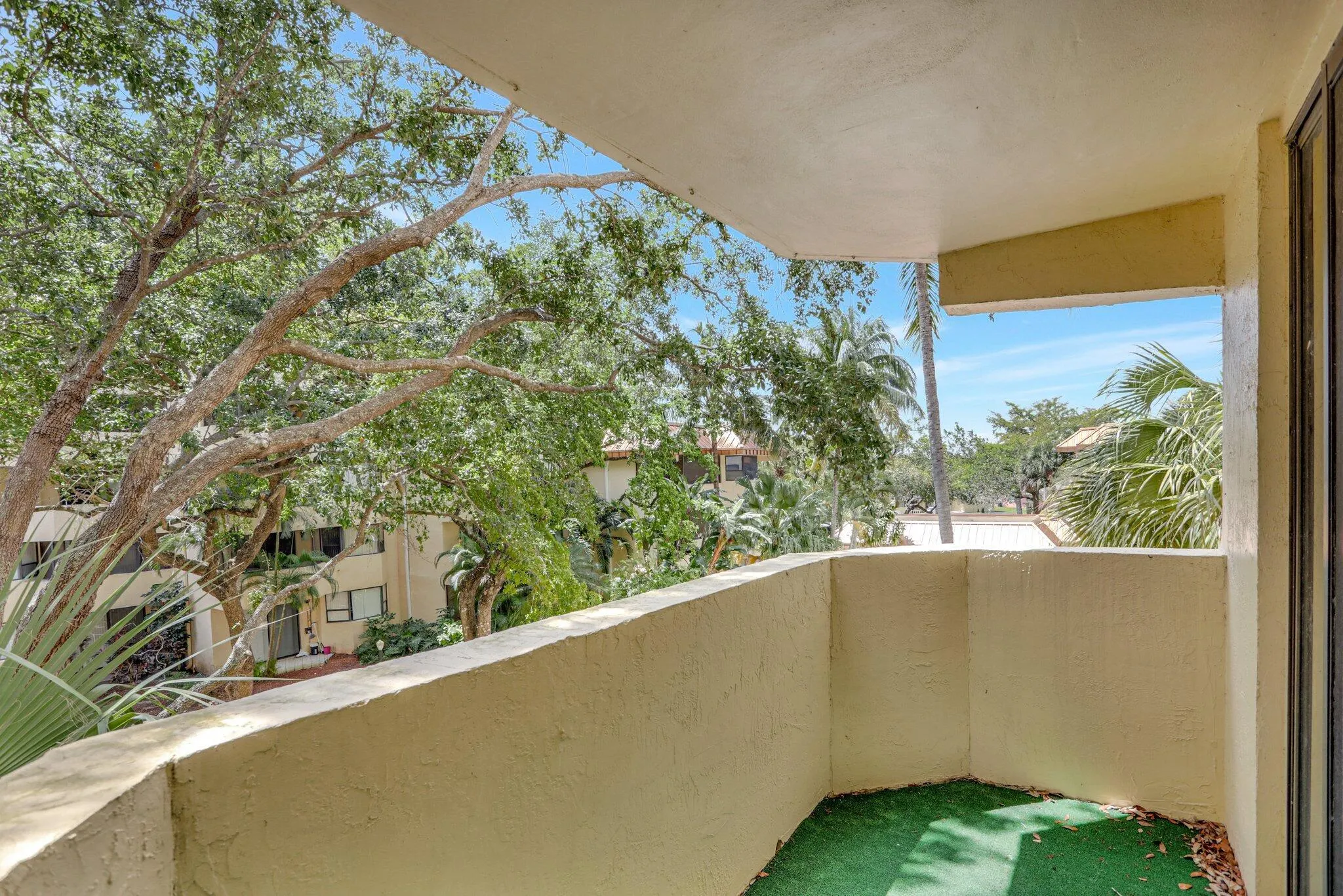 7451 NW 16th Street, #303