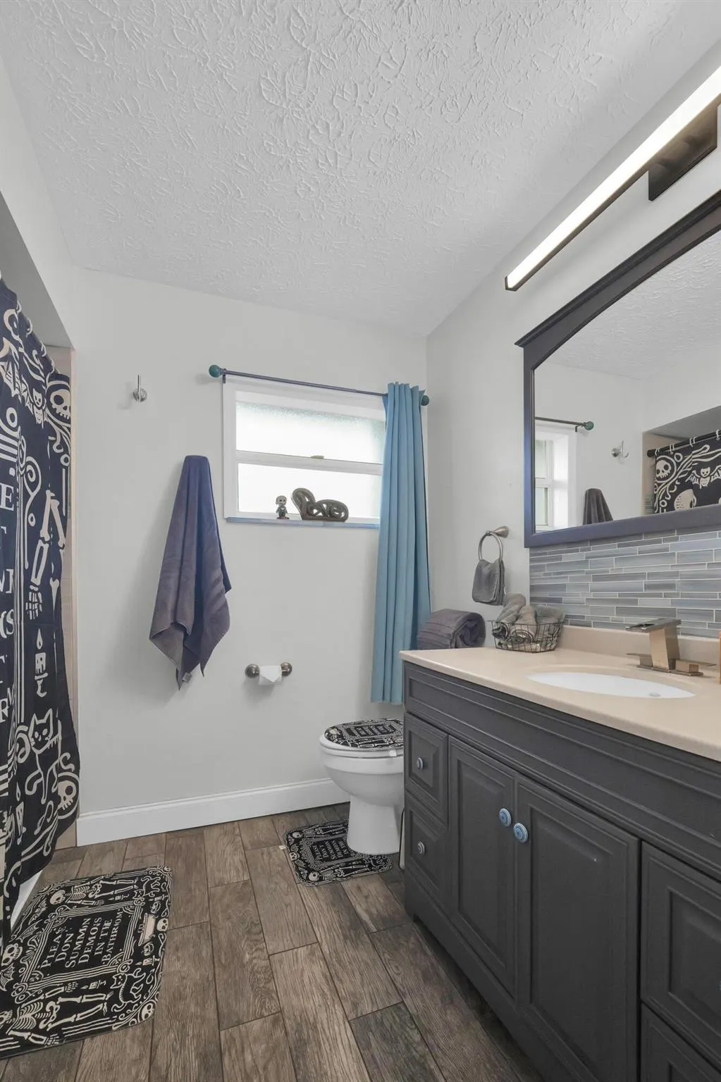 2718 SE Buccaneer Circle