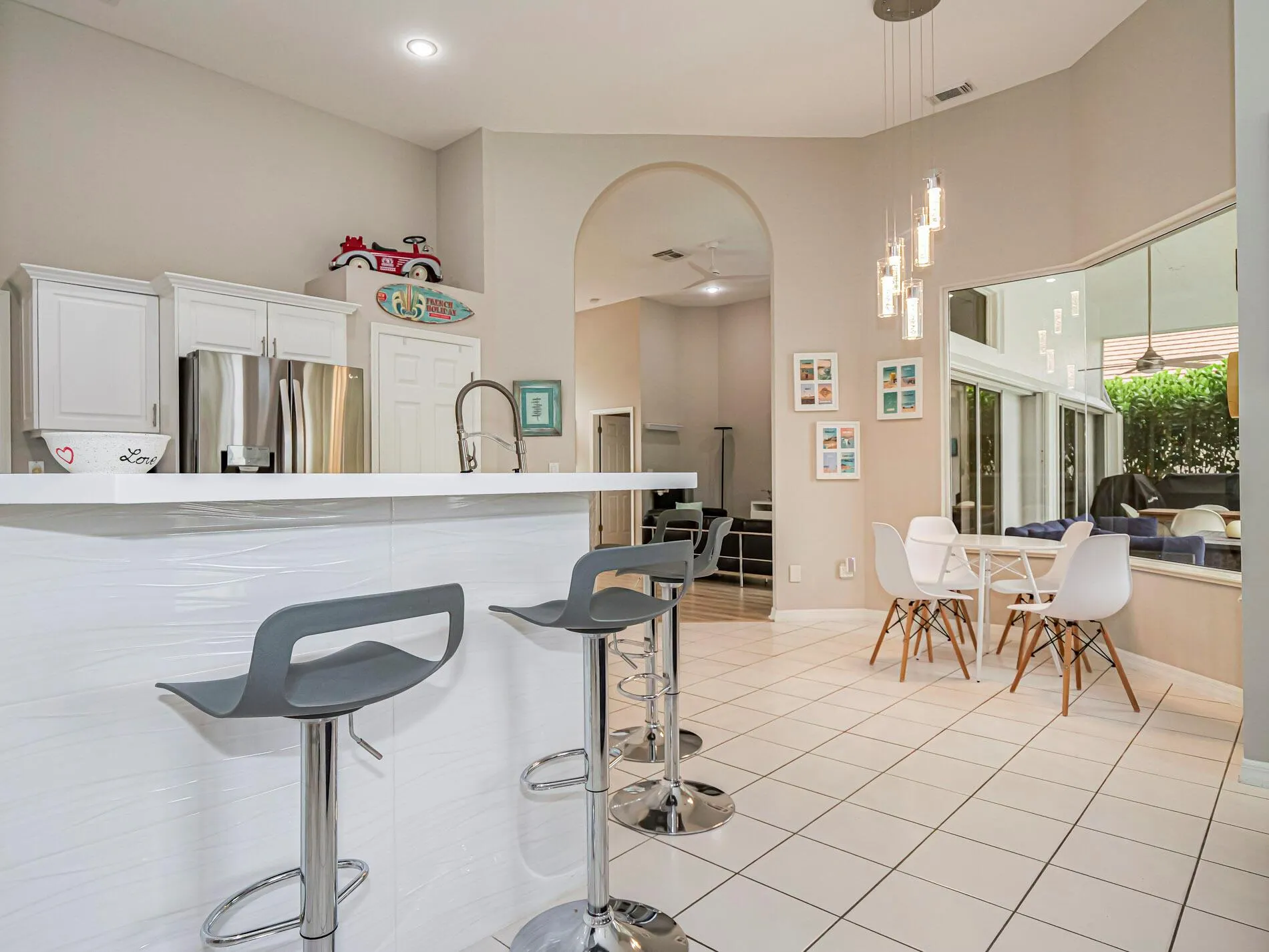 1137 SW Lighthouse Drive