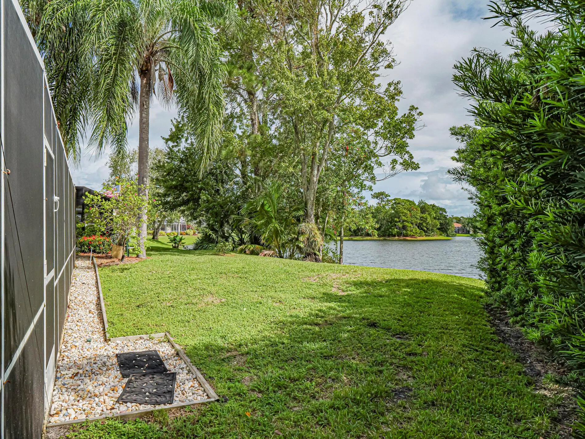 1137 SW Lighthouse Drive