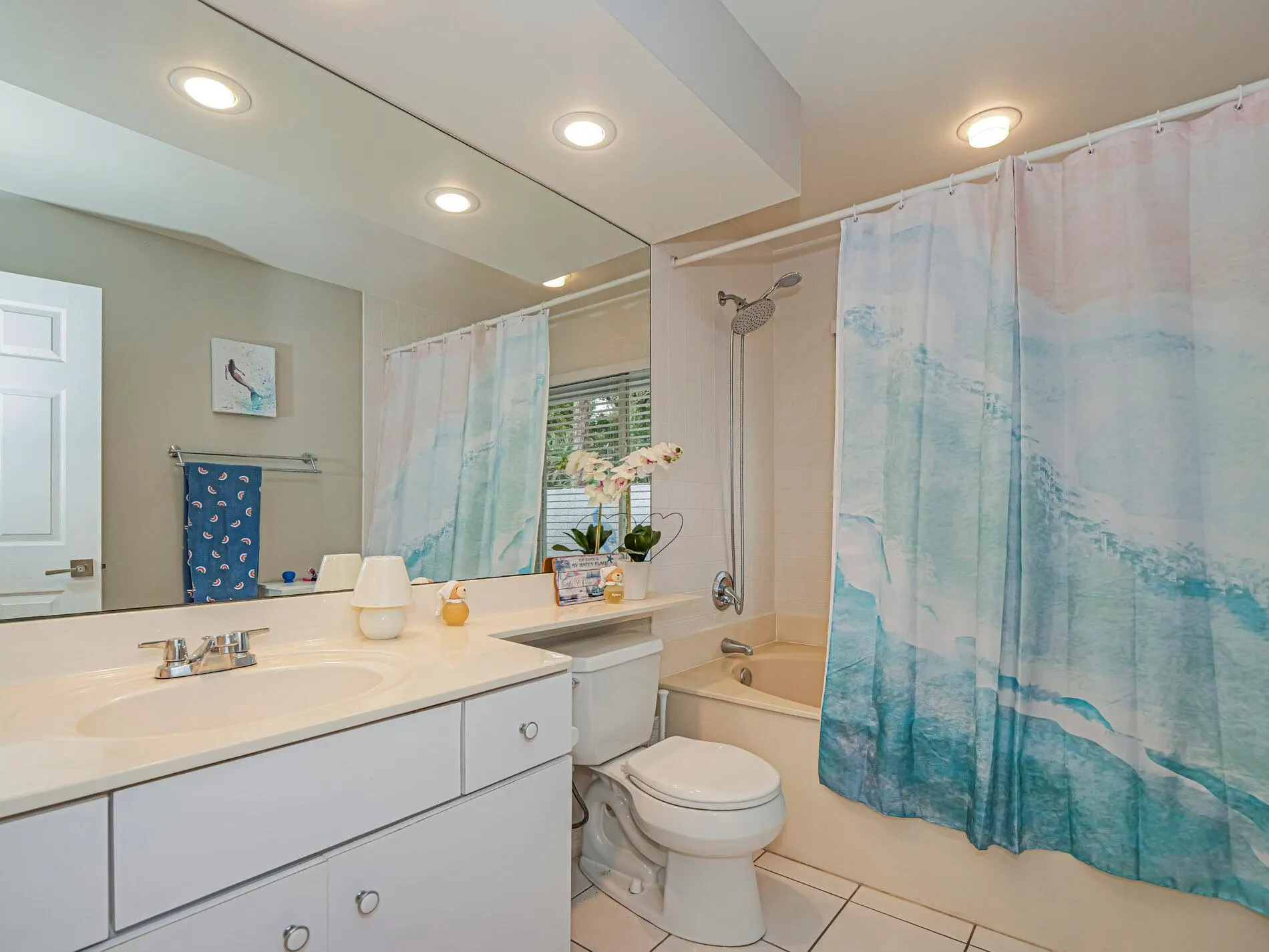 1137 SW Lighthouse Drive