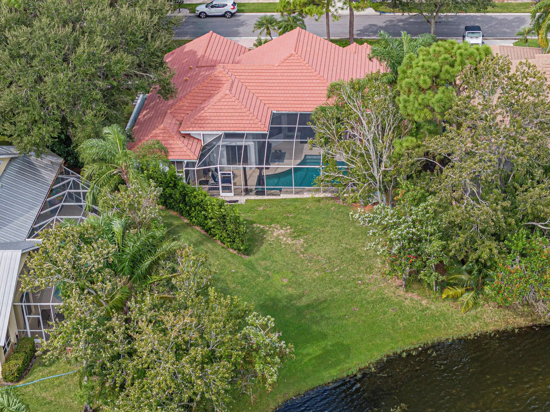 1137 SW Lighthouse Drive