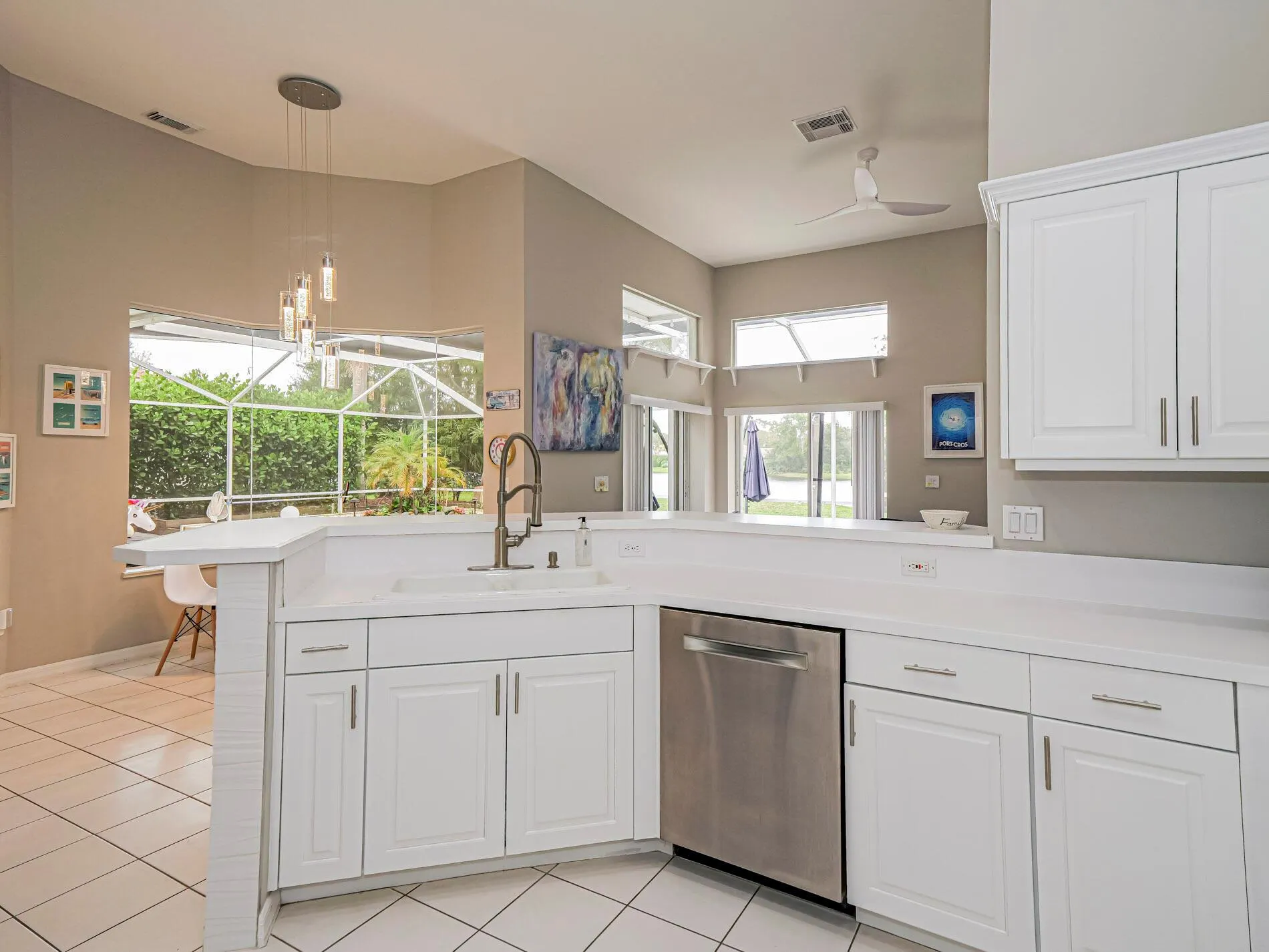 1137 SW Lighthouse Drive