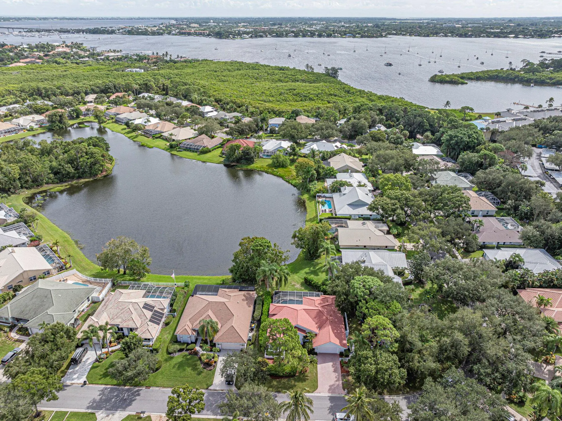 1137 SW Lighthouse Drive