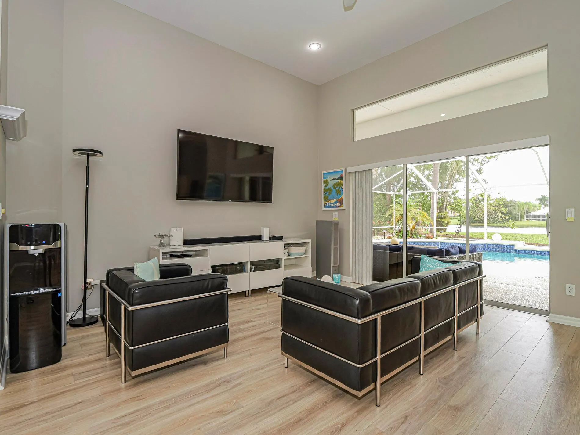 1137 SW Lighthouse Drive