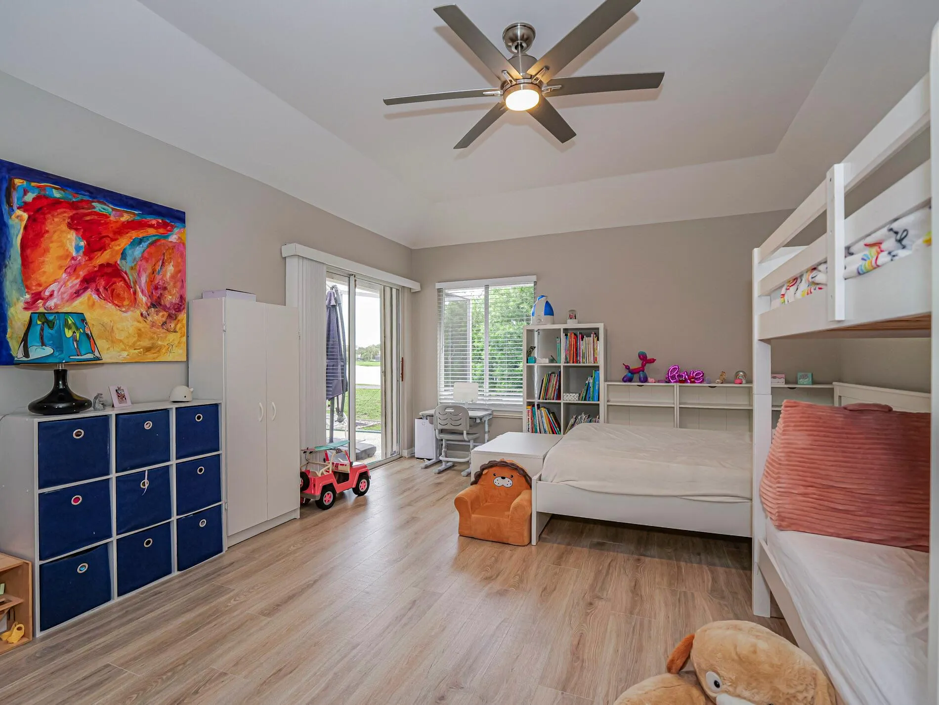 1137 SW Lighthouse Drive