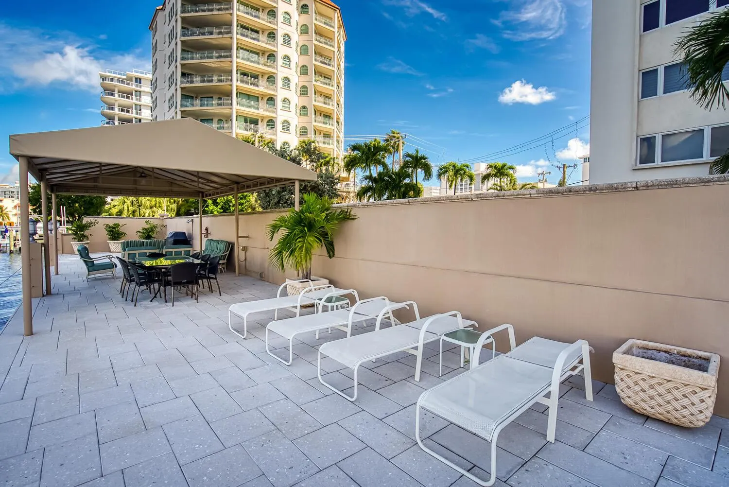 215 N Birch Road, #5b