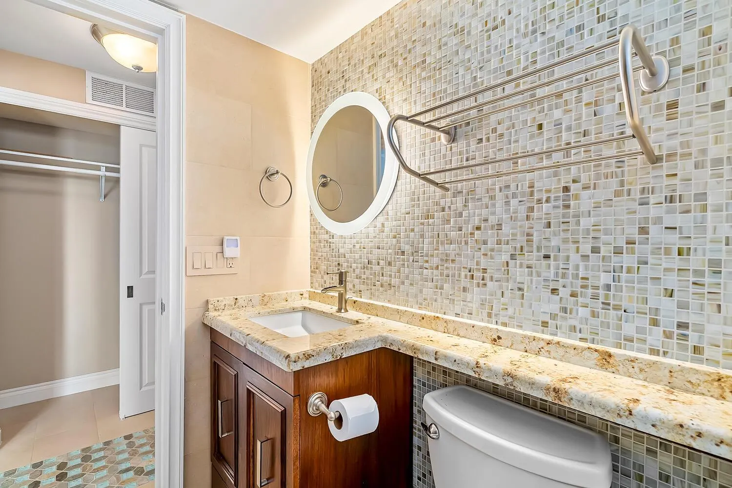 215 N Birch Road, #5b