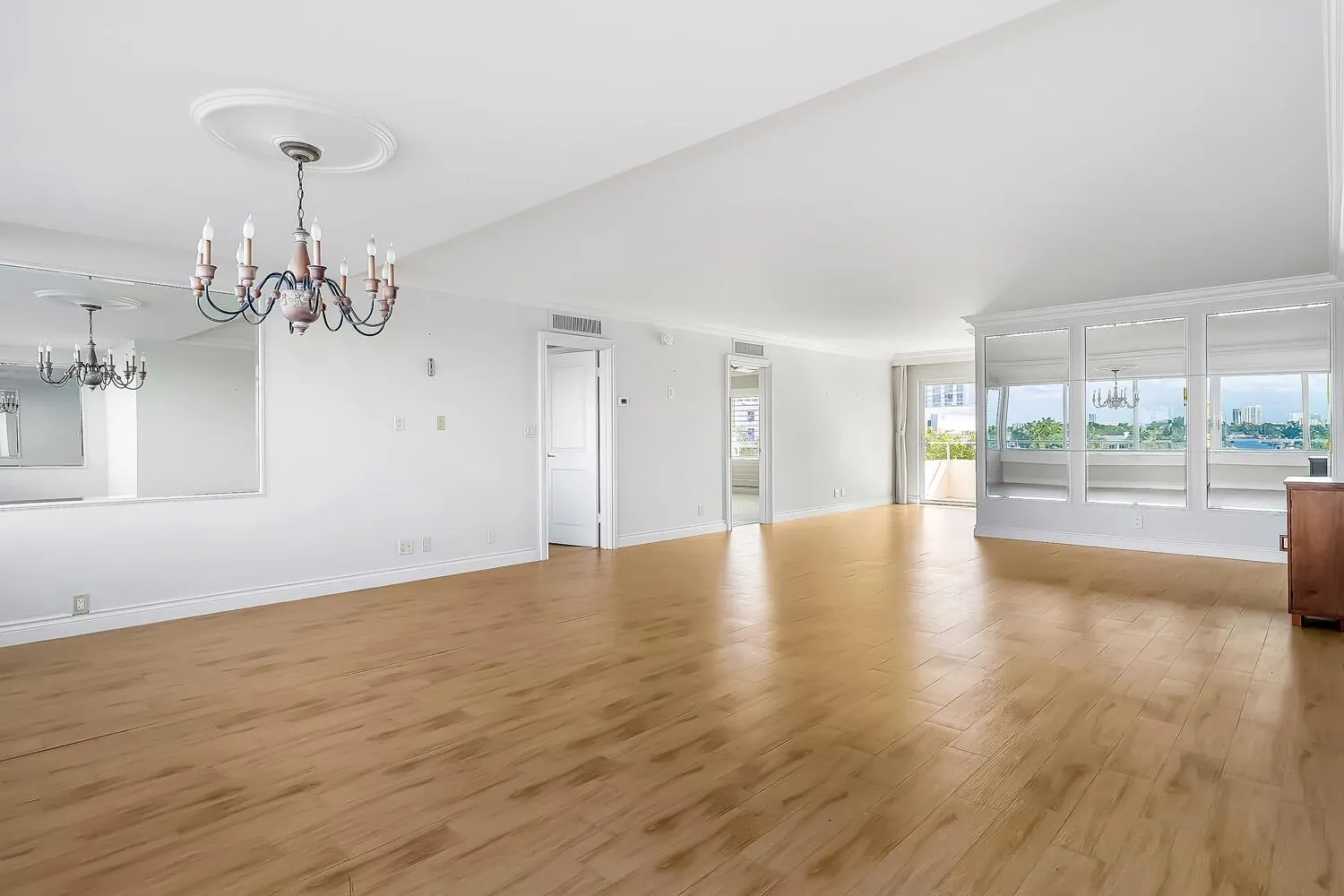 215 N Birch Road, #5b