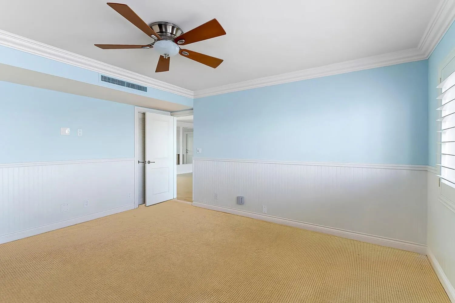 215 N Birch Road, #5b