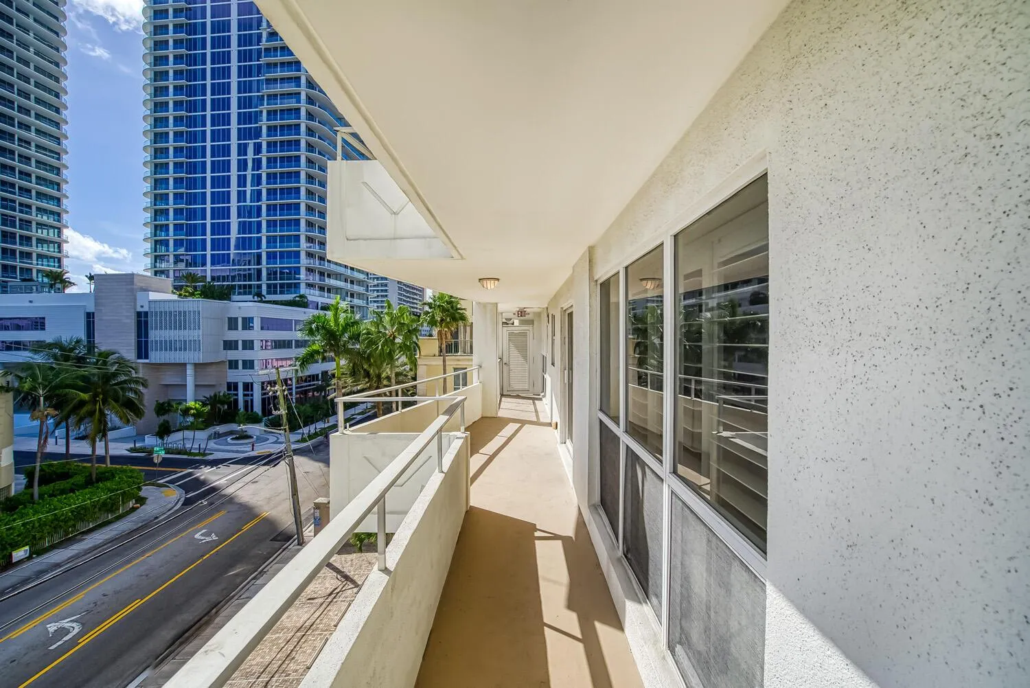 215 N Birch Road, #5b