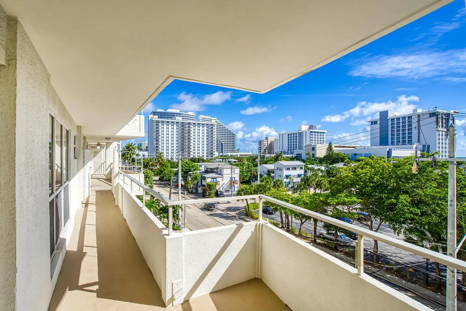 215 N Birch Road, #5b
