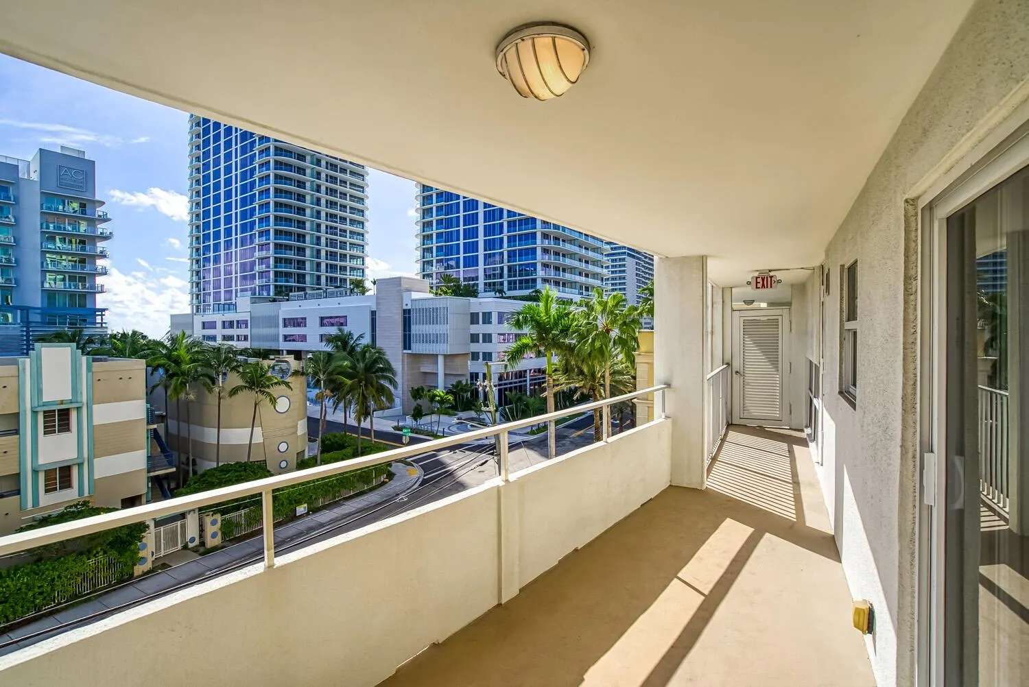 215 N Birch Road, #5b