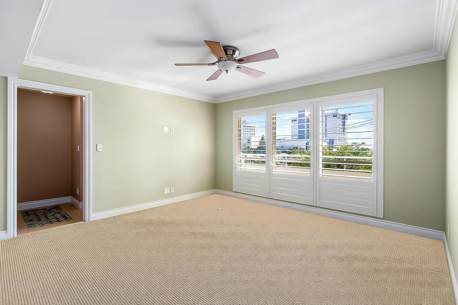 215 N Birch Road, #5b
