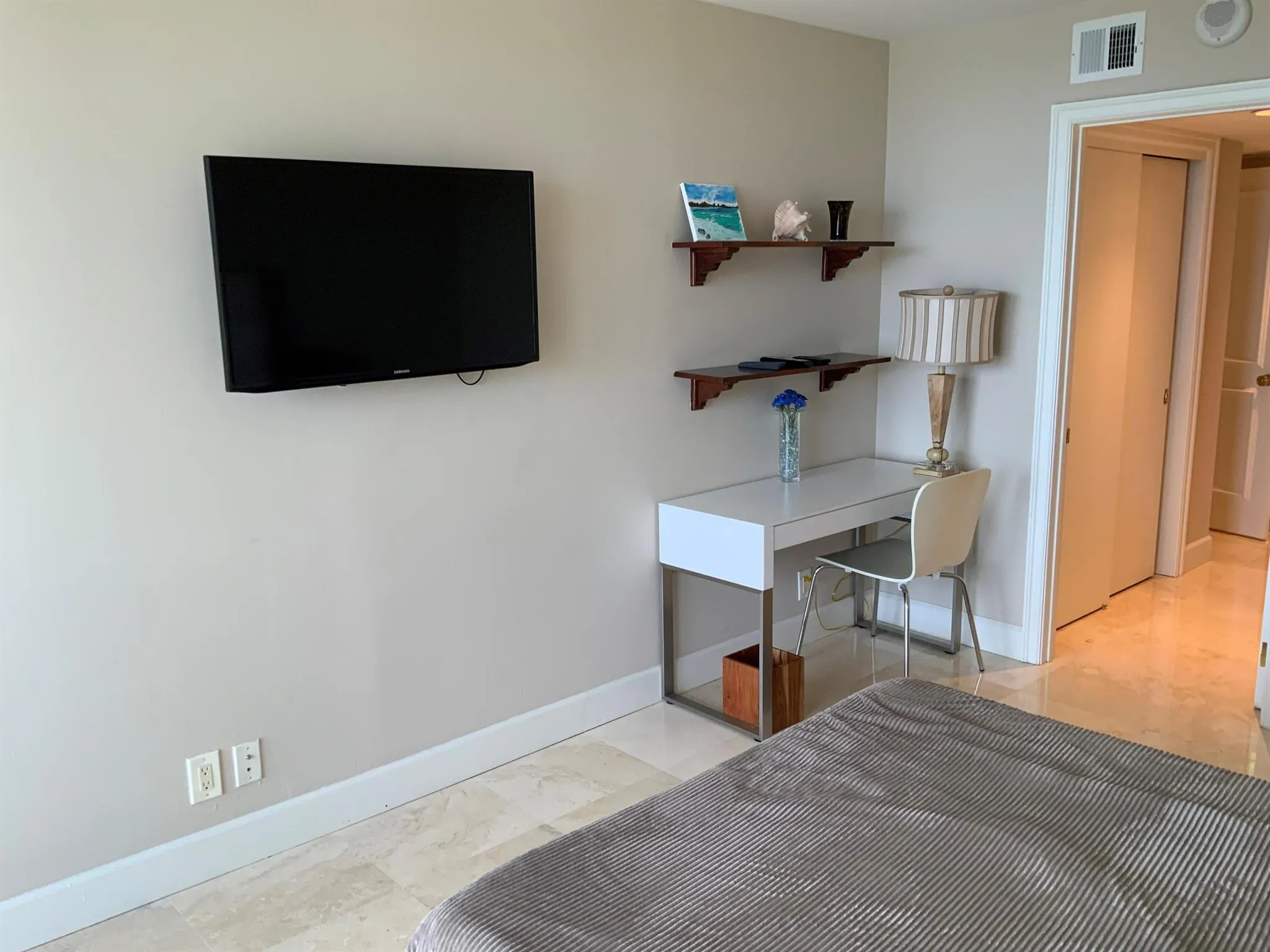 4201 N Ocean Boulevard, #1705