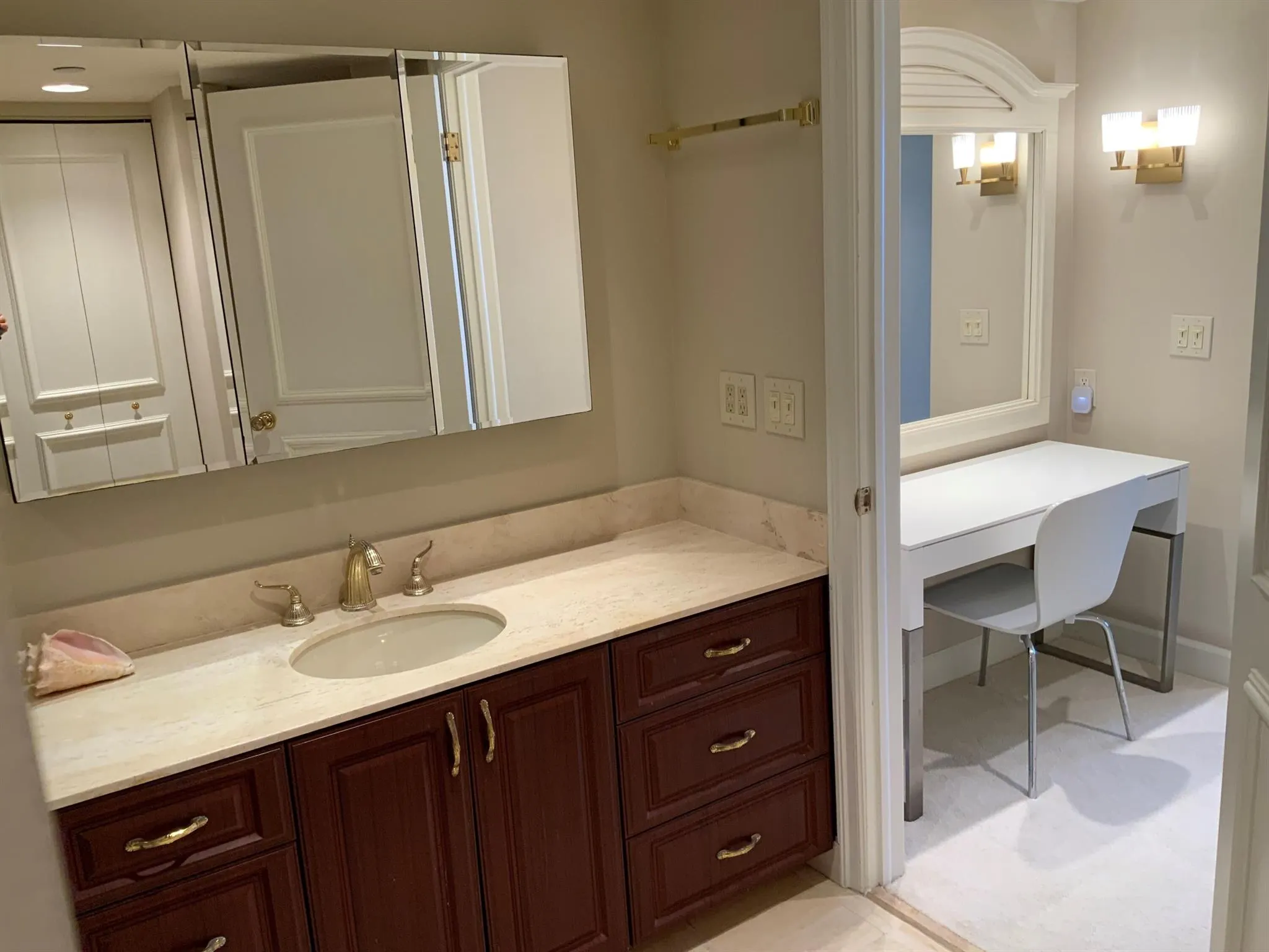4201 N Ocean Boulevard, #1705