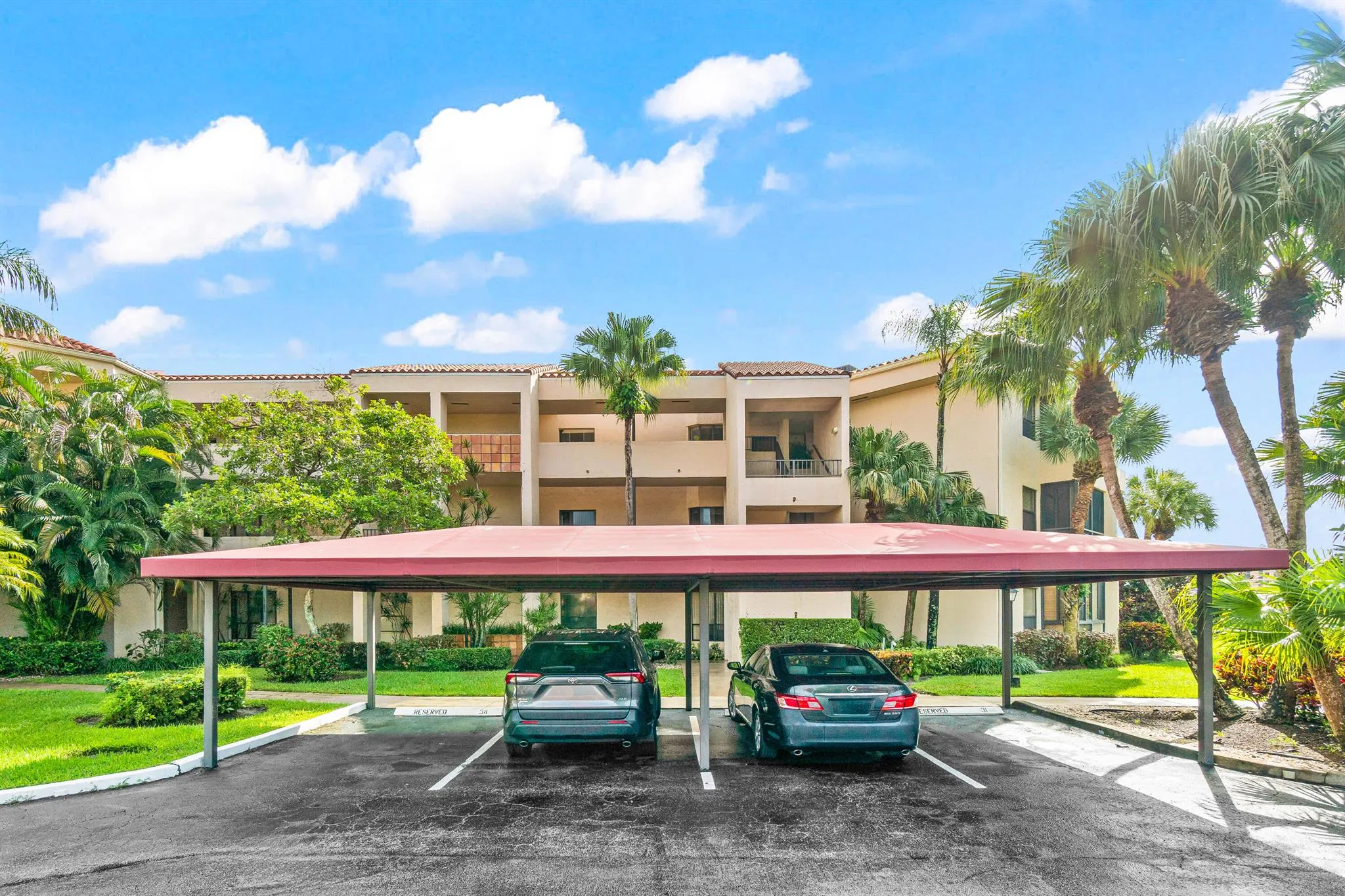 7460 La Paz Place, #102