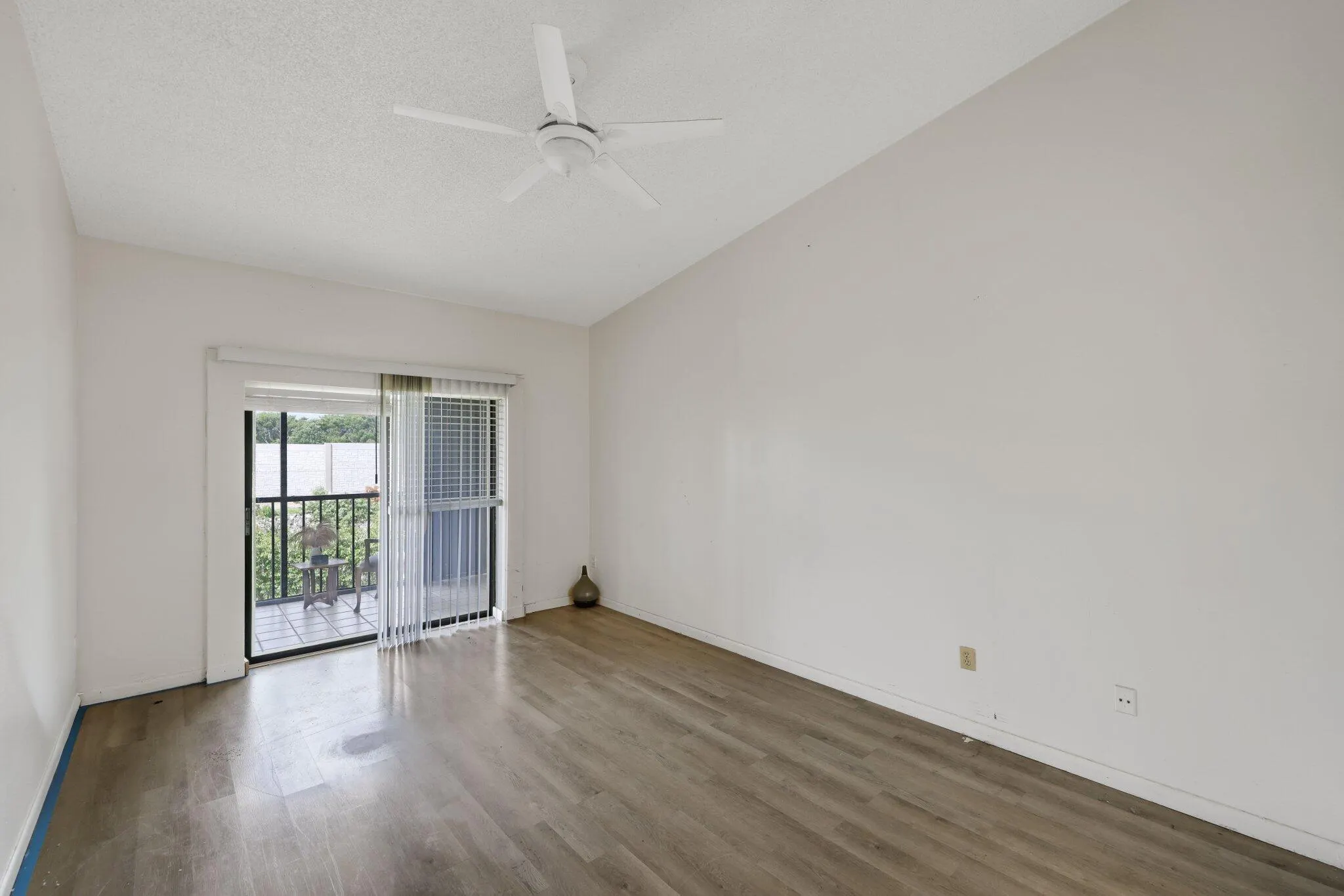 7891 Willow Spring Drive, #1022