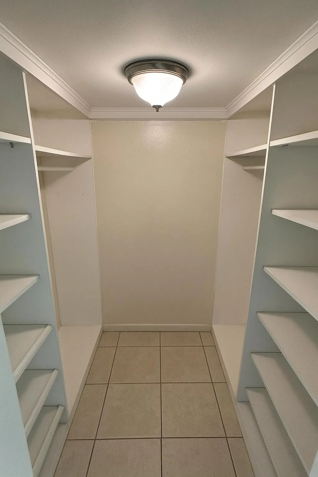 5975 Forest Hill Boulevard, #101