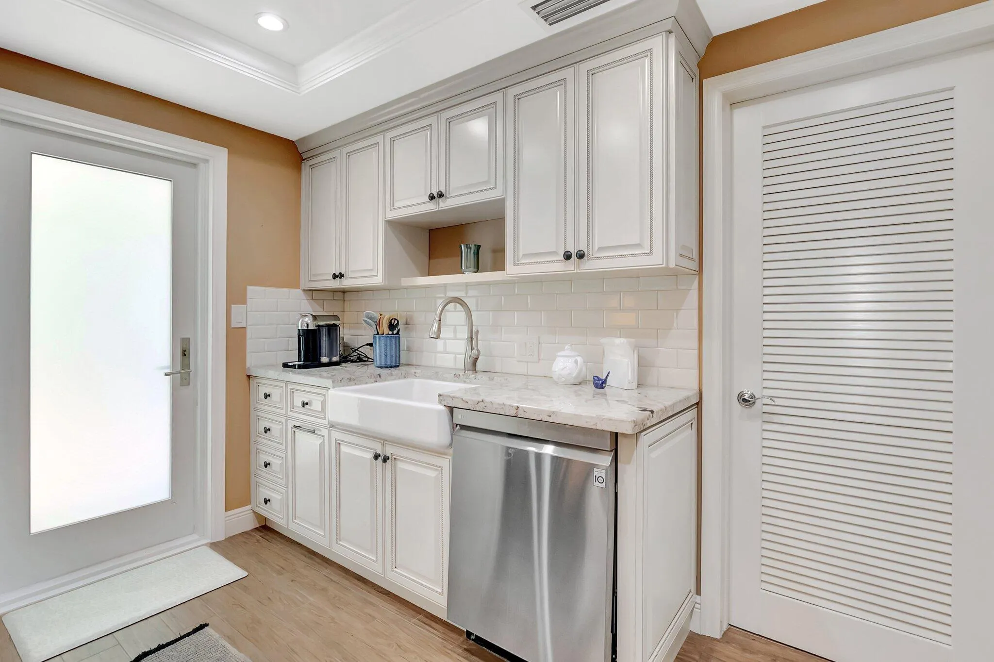 200 Andrews Avenue, #1