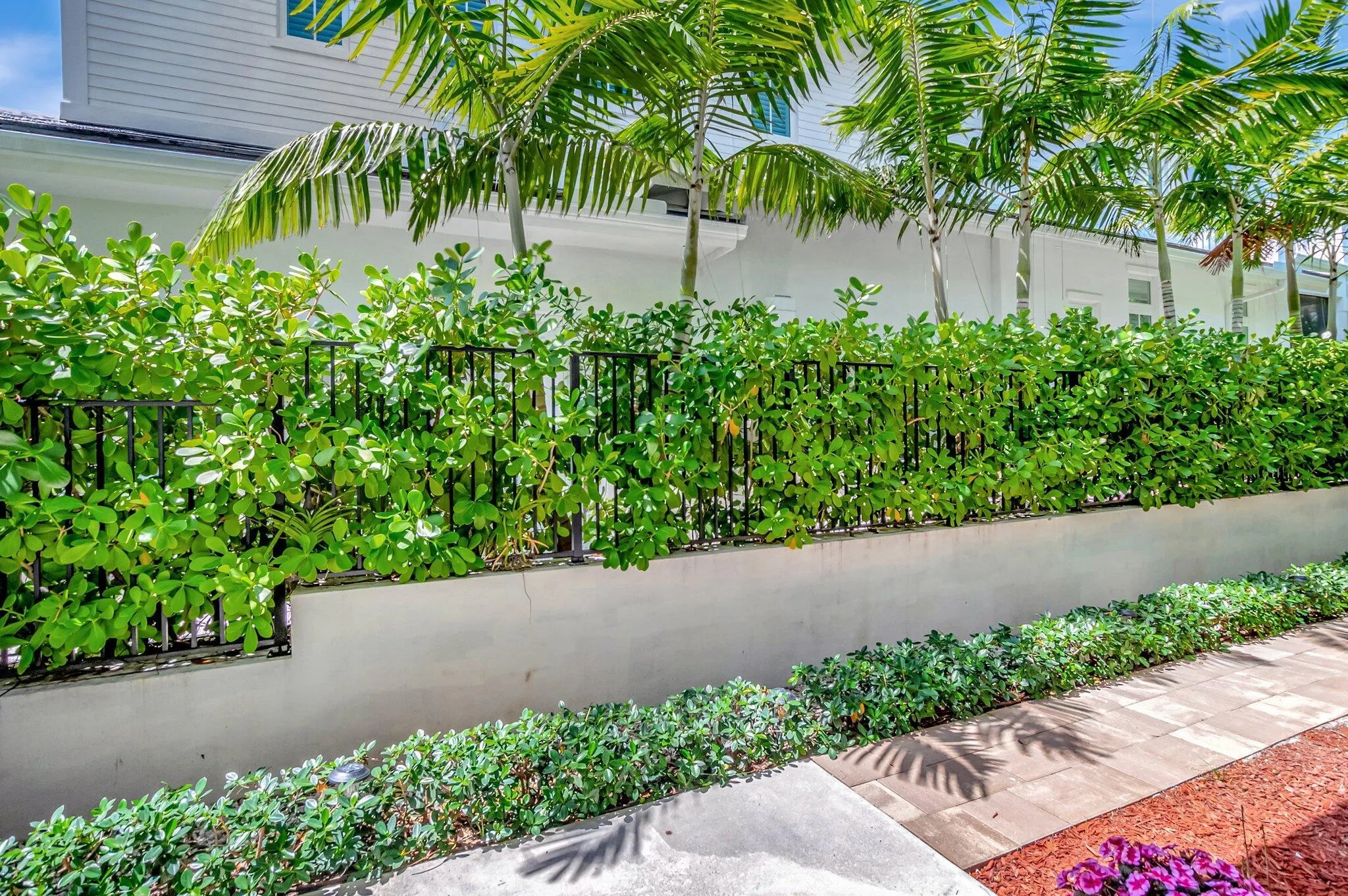 200 Andrews Avenue, #1