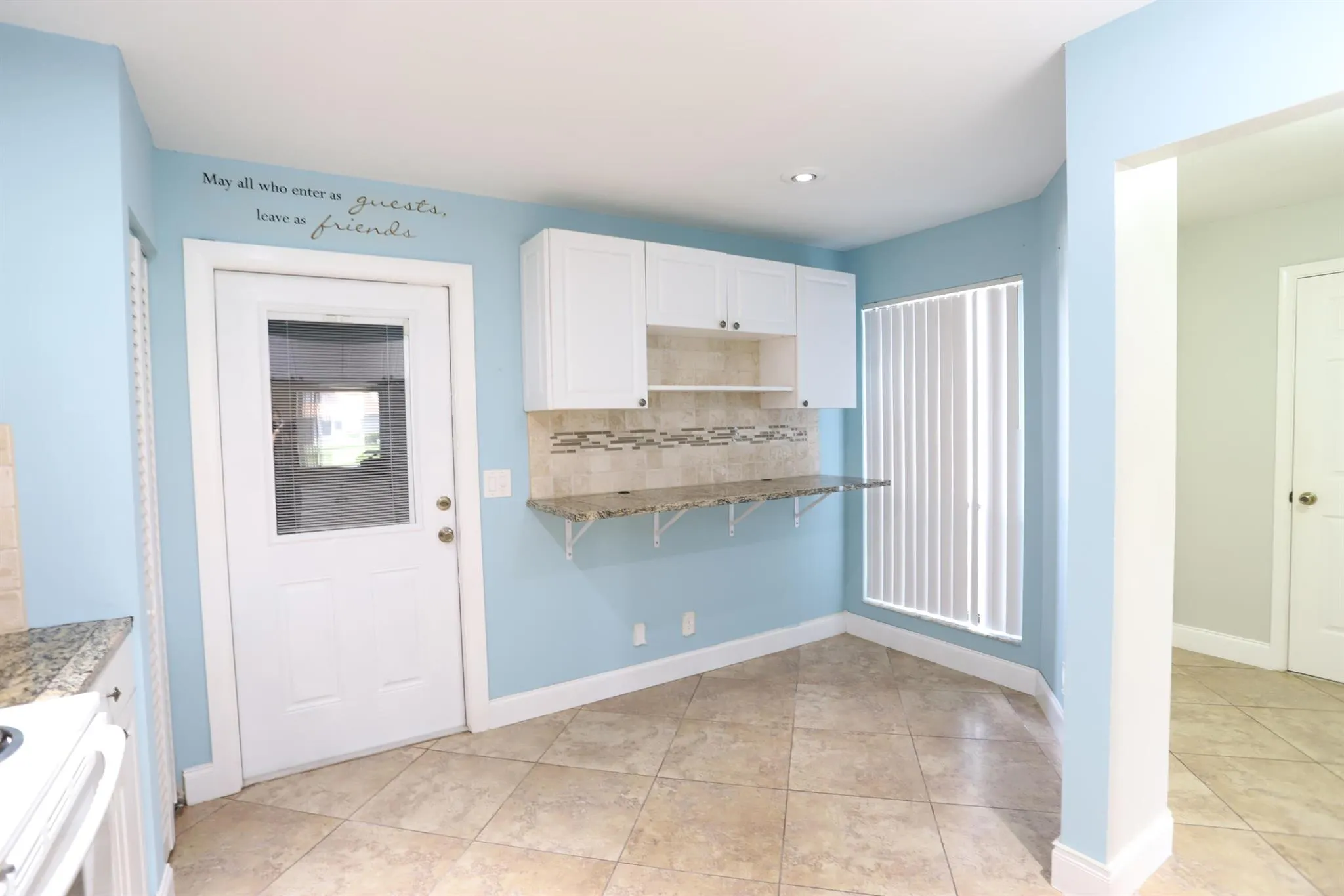 1715 Woodbridge Lakes Circle